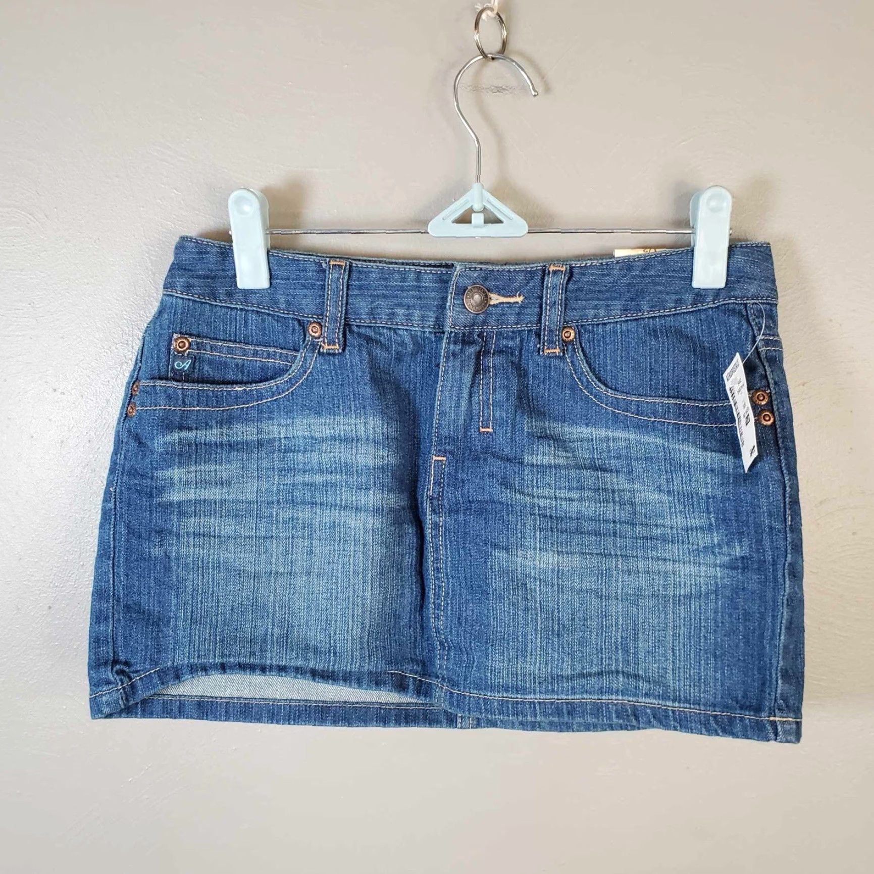 Vintage Aéropostale Skort Women 1/2 Mid Blue NWT MSRP 34.50 Skirt Short Jeans Style Size 25" / US 0 / IT 36 - 5 Thumbnail