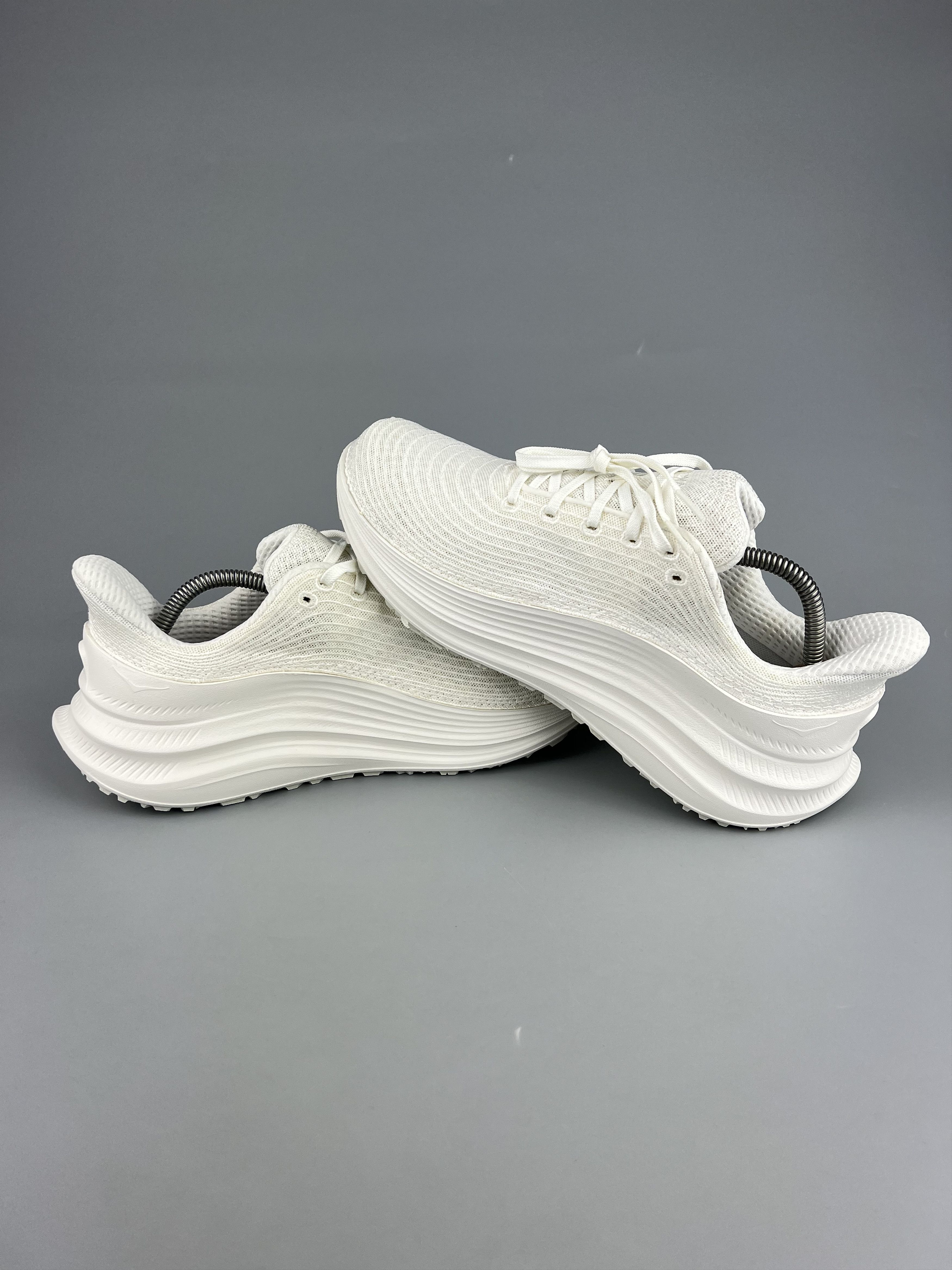 Hoka Hoka One One U Thoughtful Creation White Sneakers Size US 9 / IT 39 - 5 Thumbnail