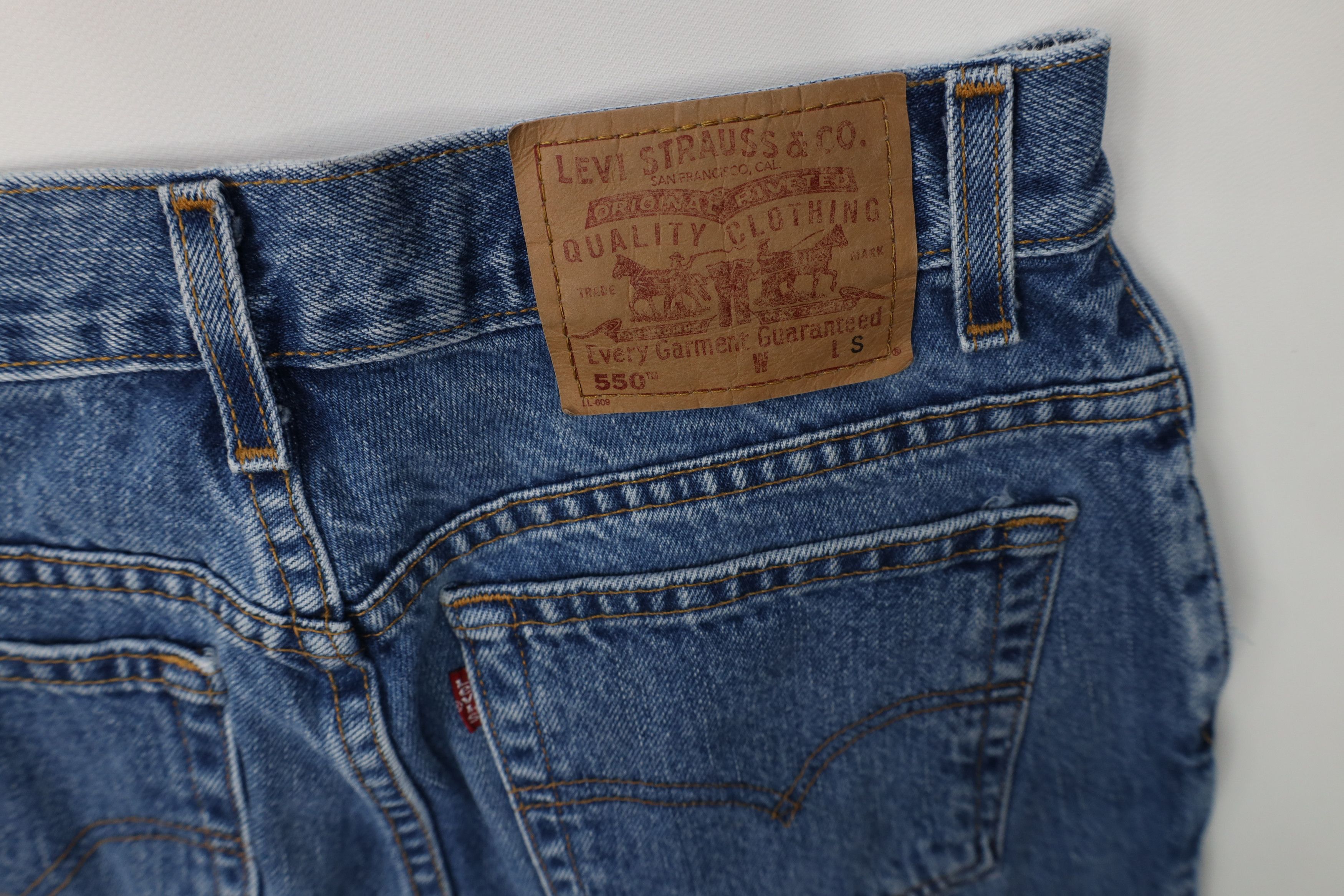 Levi's Vintage Y2K 2002 Levis 550 Fit Tapered Leg Denim Jeans Size 34" / US 12 / IT 48 - 13 Thumbnail