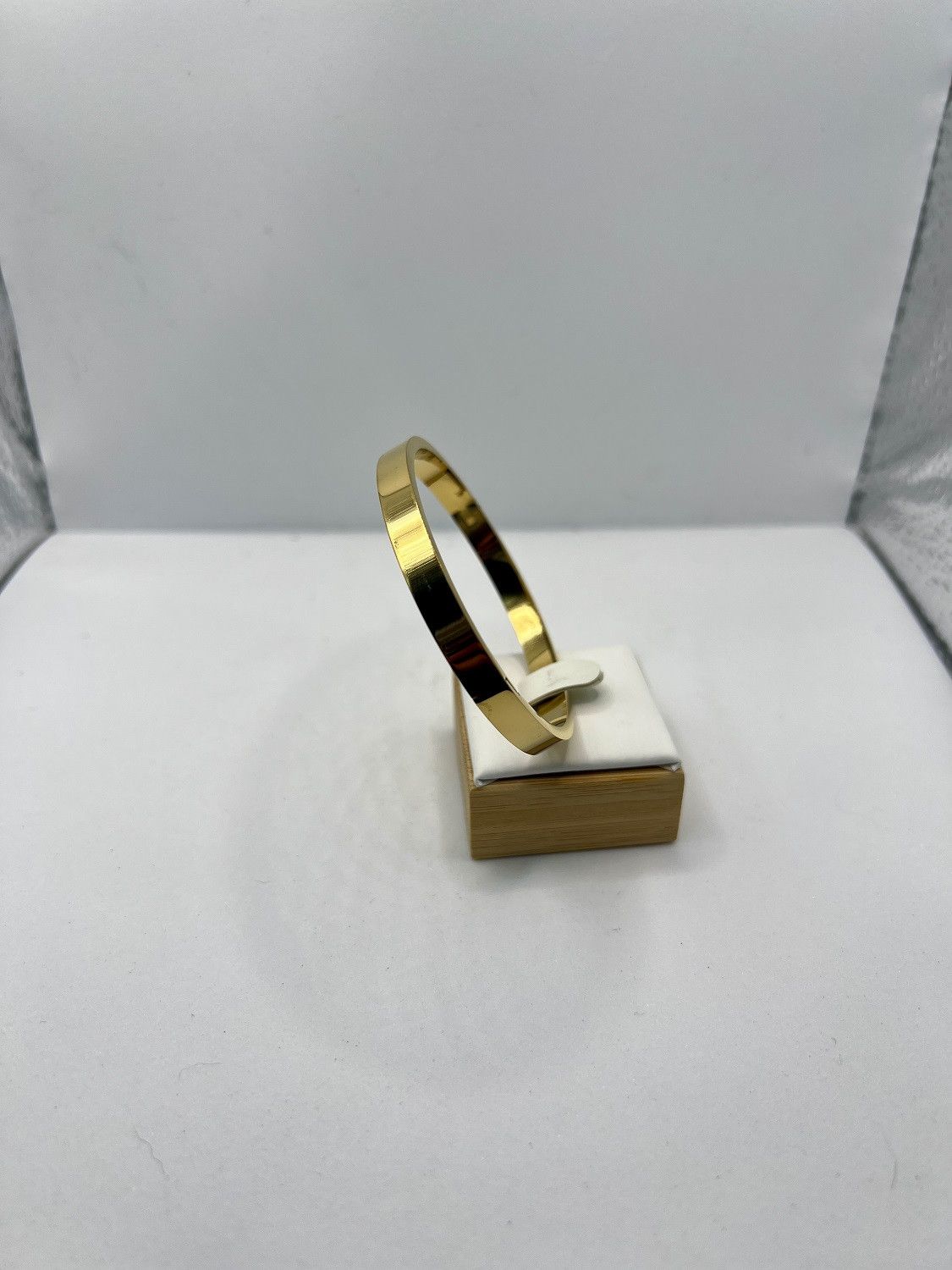Jewelry Simple Gold Stainless Steel Bangle Bracelet Size ONE SIZE - 2 Thumbnail