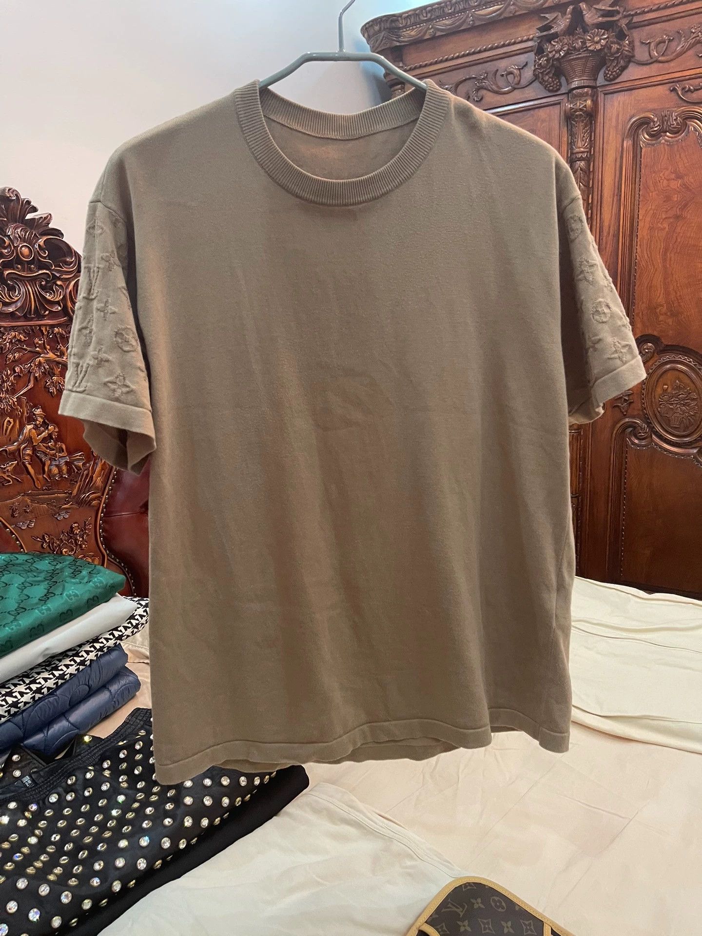 Louis Vuitton LV Knit Tshirt Camel M Full Logo Sleeve Brand New Size US M / EU 48-50 / 2 - 1 Thumbnail