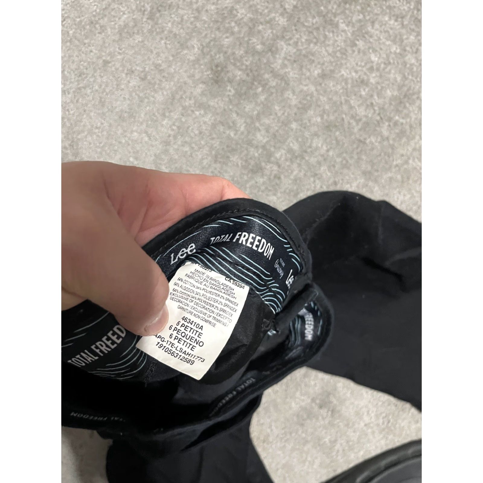 Lee Lee Women's Total Freedom Eased Fit Pants 6P Petite Rinse Black Jeans Womens 6P Petite Lee Total Freedom Eased Fit Pants Black Rinse Jeans Size 28" / US 6 / IT 42 - 5 Thumbnail