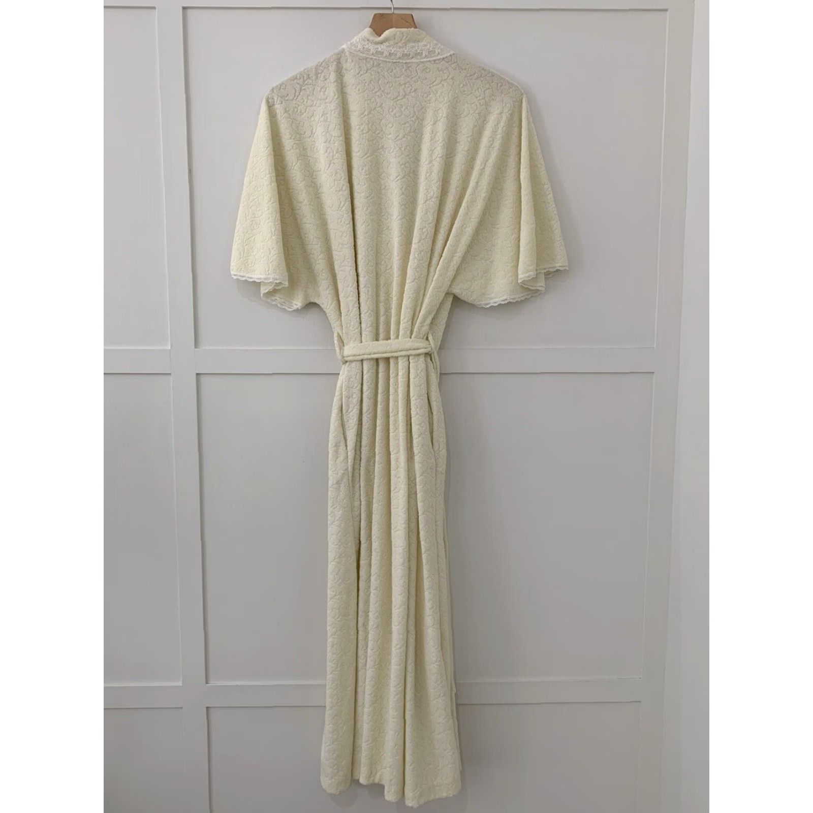 Vintage VINTAGE Miss Elaine Robe Womens Medium Yellow Bath Lace Trim Belted Long Size ONE SIZE - 2 Thumbnail