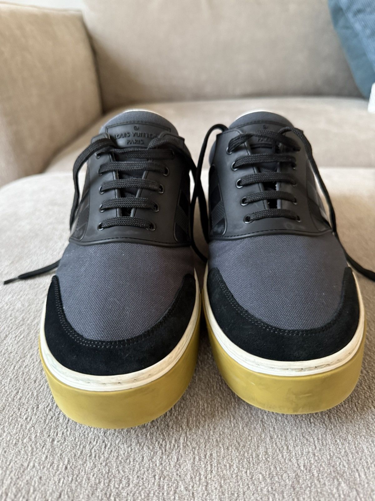 Louis Vuitton LOUIS VUITTON DAMIER LOW TOP SNEAKERS Size US 7 / EU 40 - 1 Thumbnail