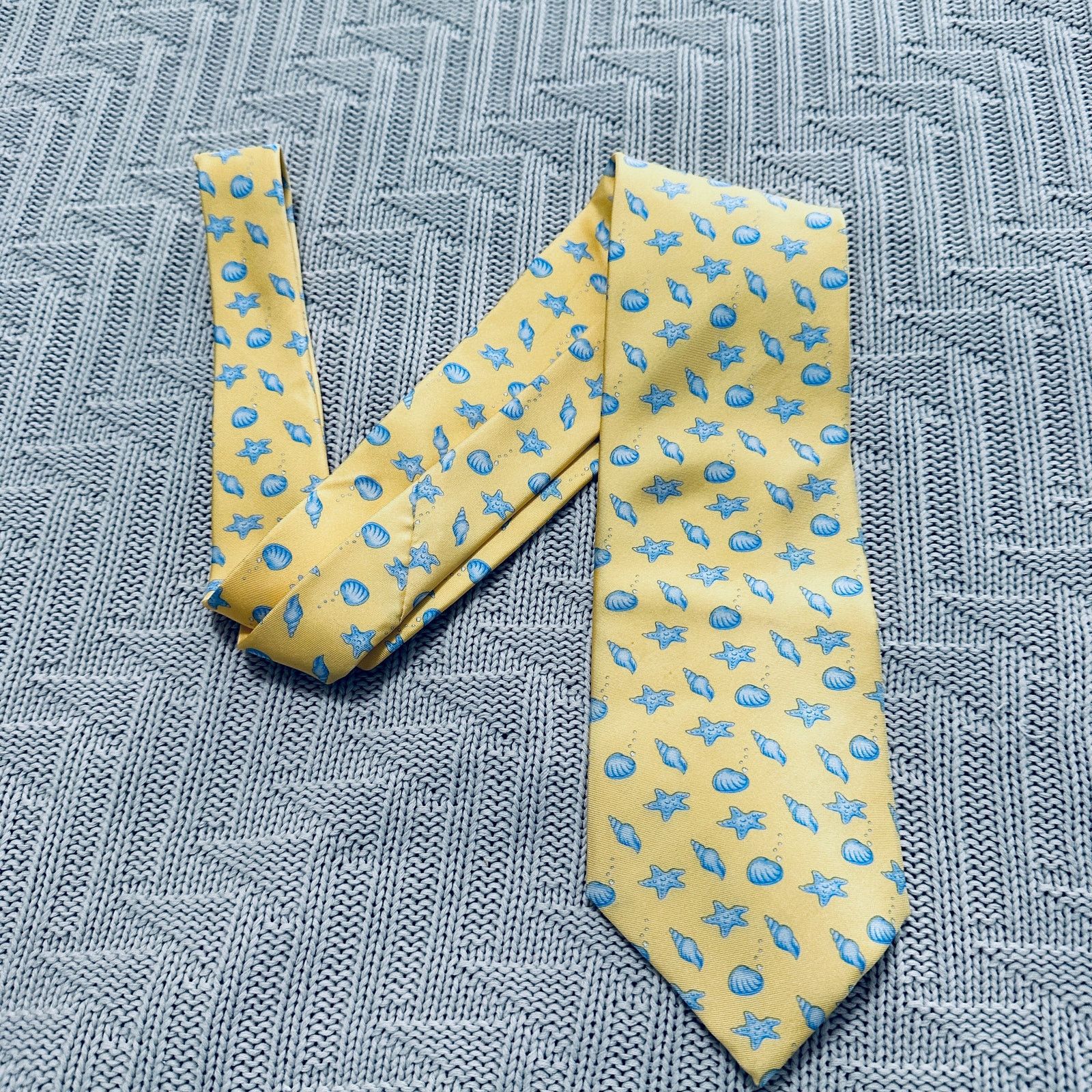Vintage Eric Holch yellow shell print silk tie Size ONE SIZE - 1 Thumbnail
