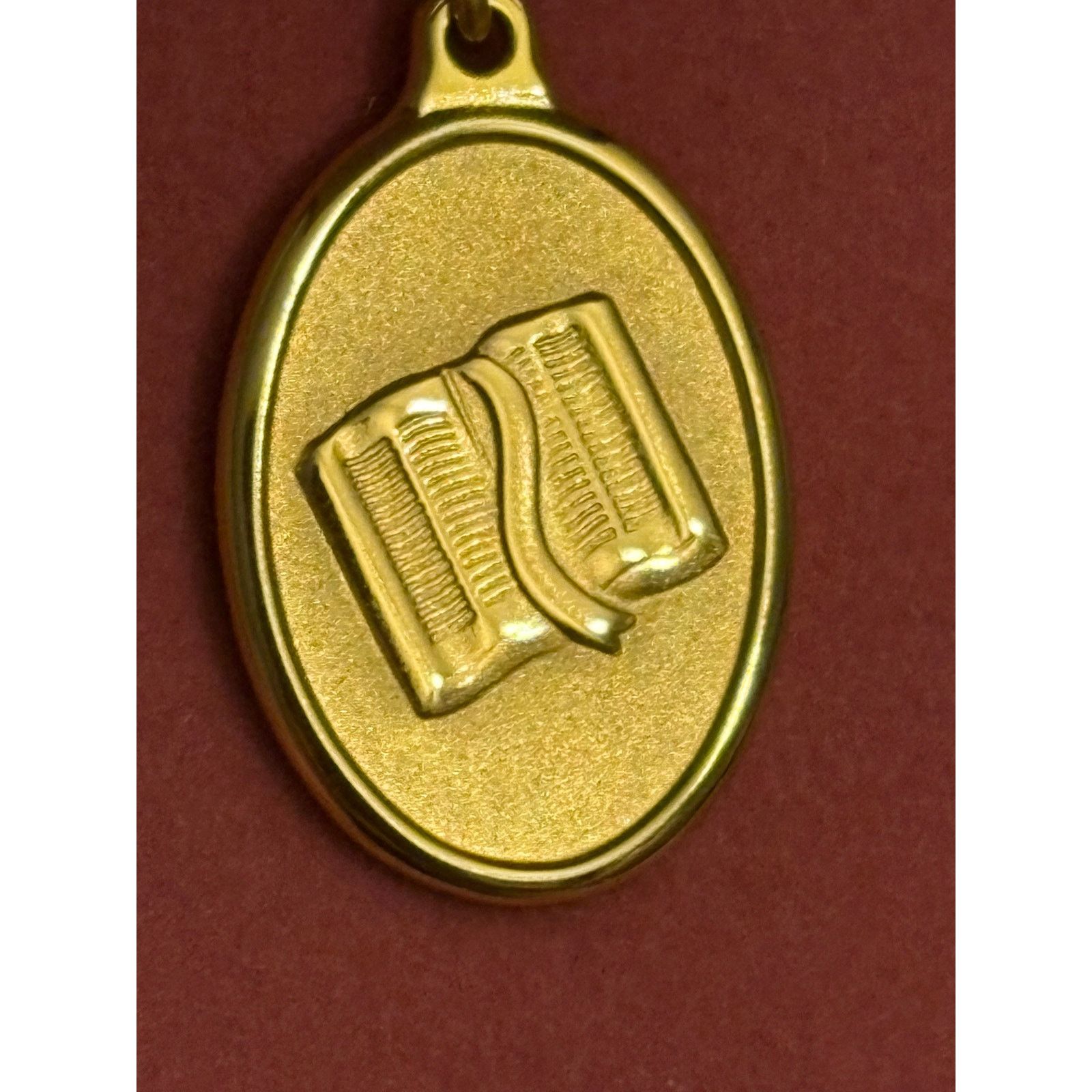 Other LDS Latter Day Saints Gold Tone Pendant New In Box Size ONE SIZE - 1 Thumbnail