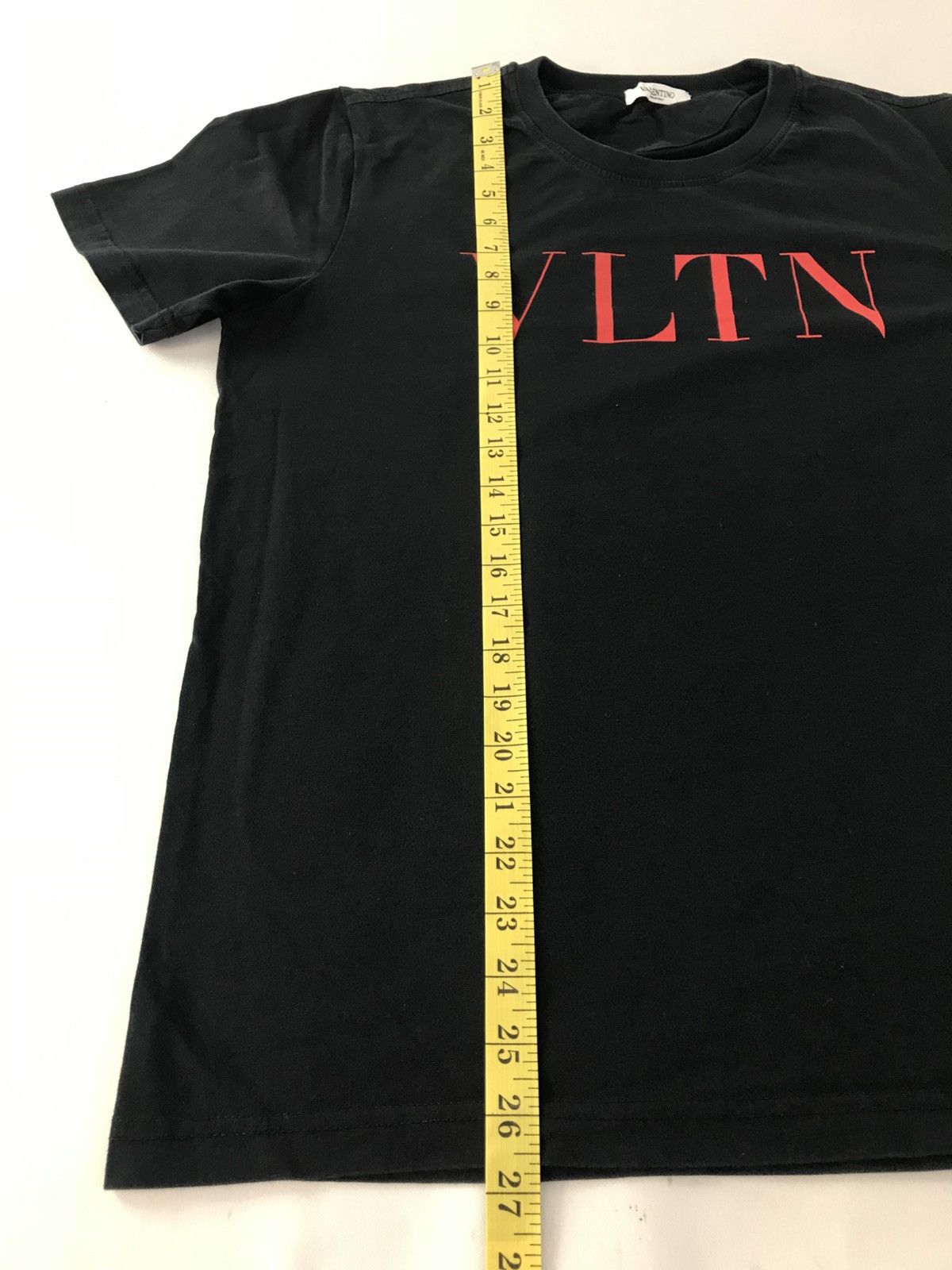 Valentino VLTN Valentino Spa Red Lettering Printed Black Tee T-shirt Size US L / EU 52-54 / 3 - 12 Thumbnail