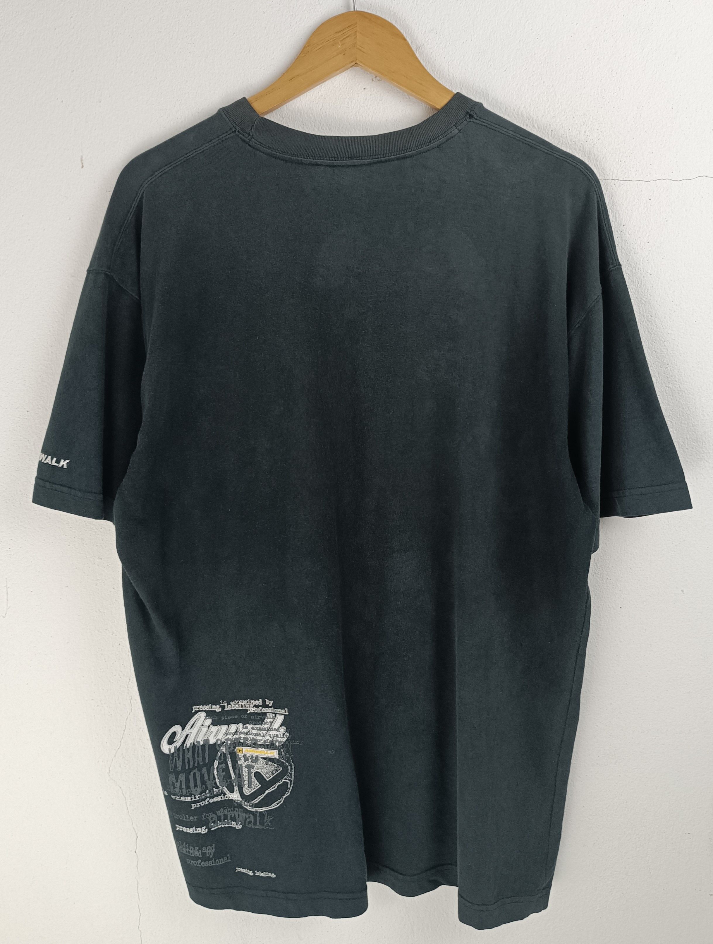 Airwalk THRASHED FADED VINTAGE Y2K AIRWALK VERY RARE JNCO DOGTOWN Size US L / EU 52-54 / 3 - 4 Thumbnail