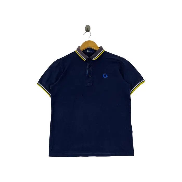 Fred Perry FRED PERRY LONDON Twin Tipped Laurel Wreath Polo Size US M / EU 48-50 / 2 - 1 Thumbnail