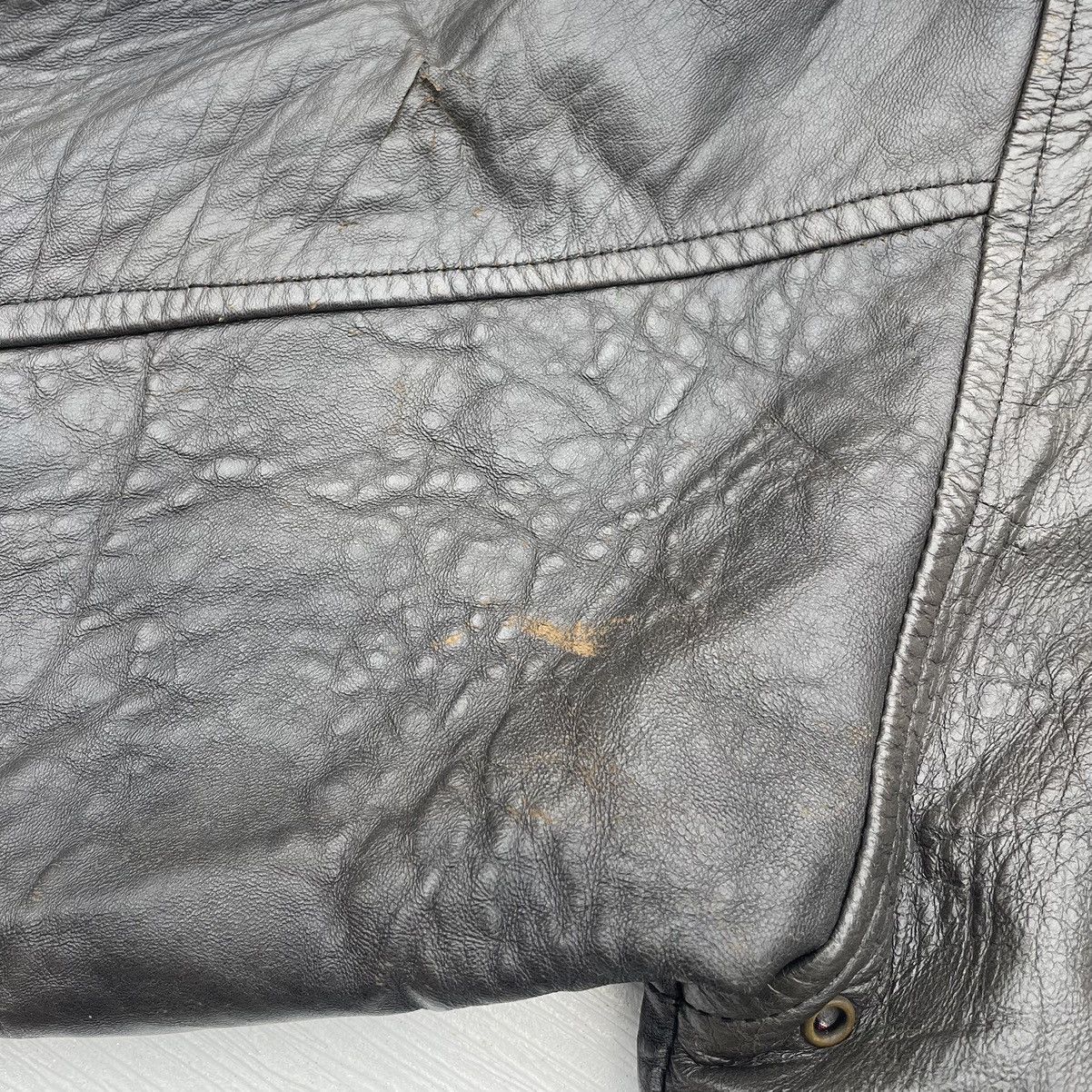 Avirex Distressed Avirex 1989 Heavy Flight Bomber Leather Jacket Size US M / EU 48-50 / 2 - 21 Thumbnail