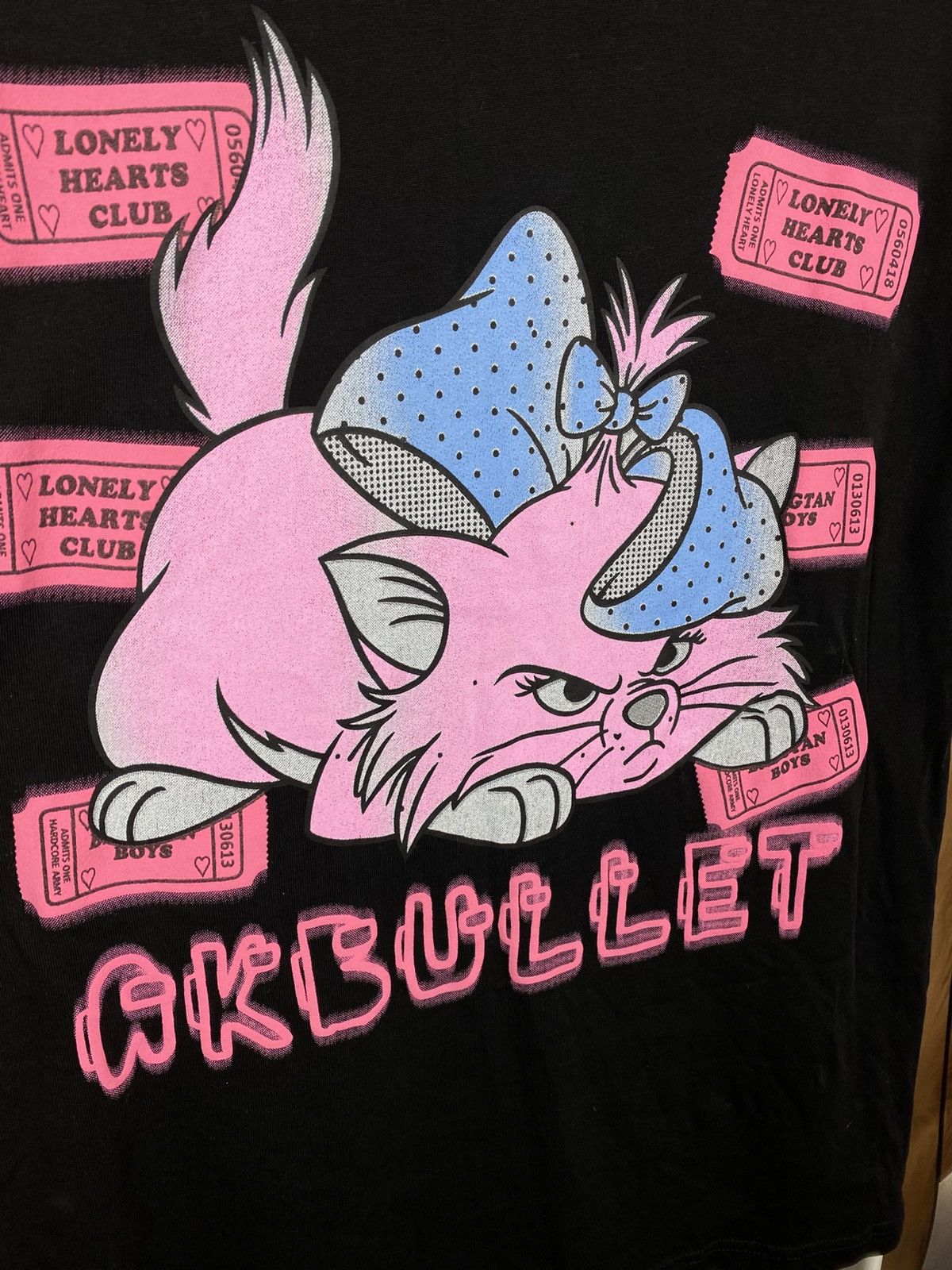 Japanese Brand 🎟️T-Shirt Akbullet Lonely Hearts Club Cat Movie Tee🎟️ Size US M / EU 48-50 / 2 - 8 Thumbnail