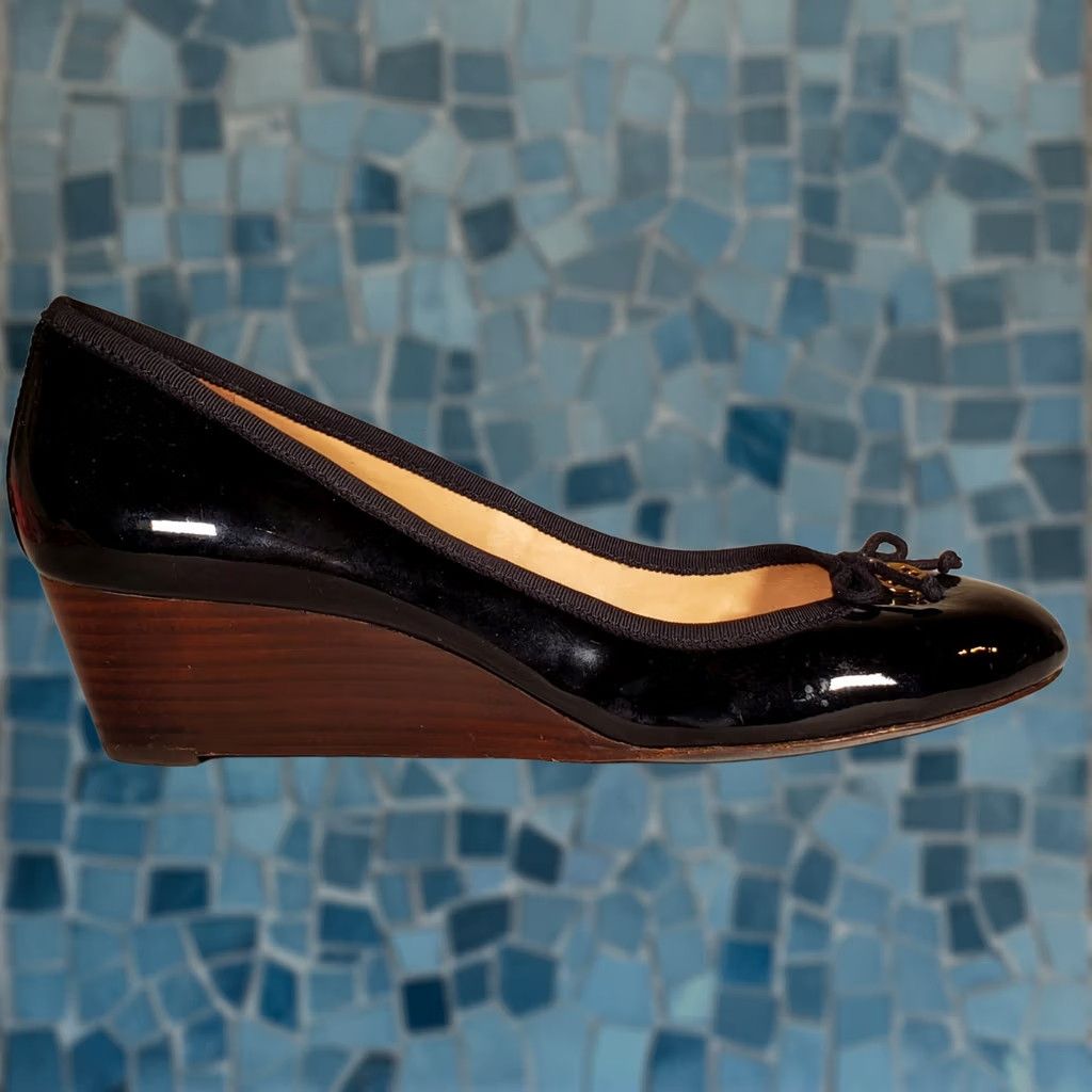 Tory Burch Tory Burch Chelsea Black Patent Leather Wedges Bow Logo Charm Women's US 9.5 M Size US 10 / IT 40 - 1 Thumbnail