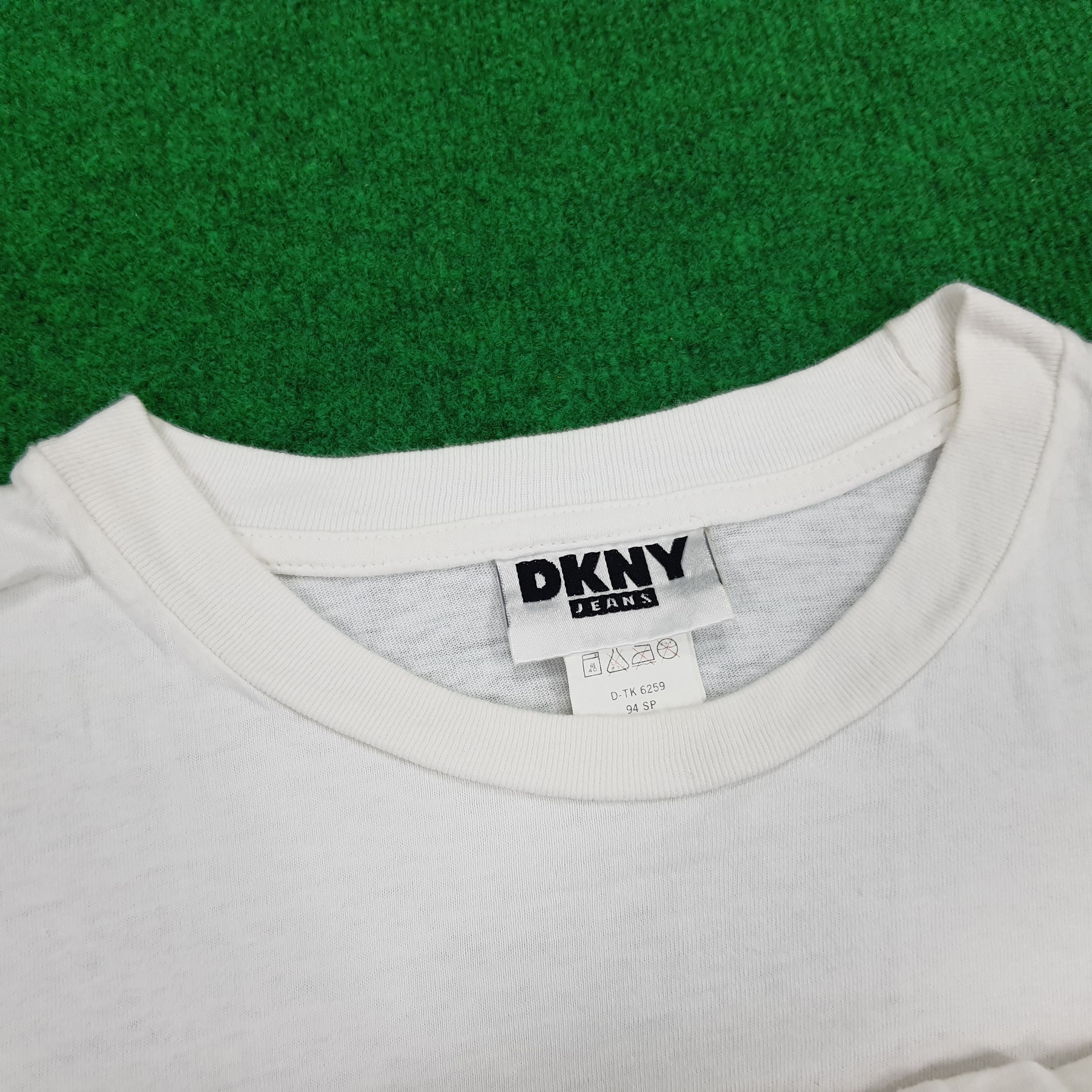 DKNY Vintage DKNY Jeans Devotion Streetwear T-shirt Size US XL / EU 56 / 4 - 4 Thumbnail