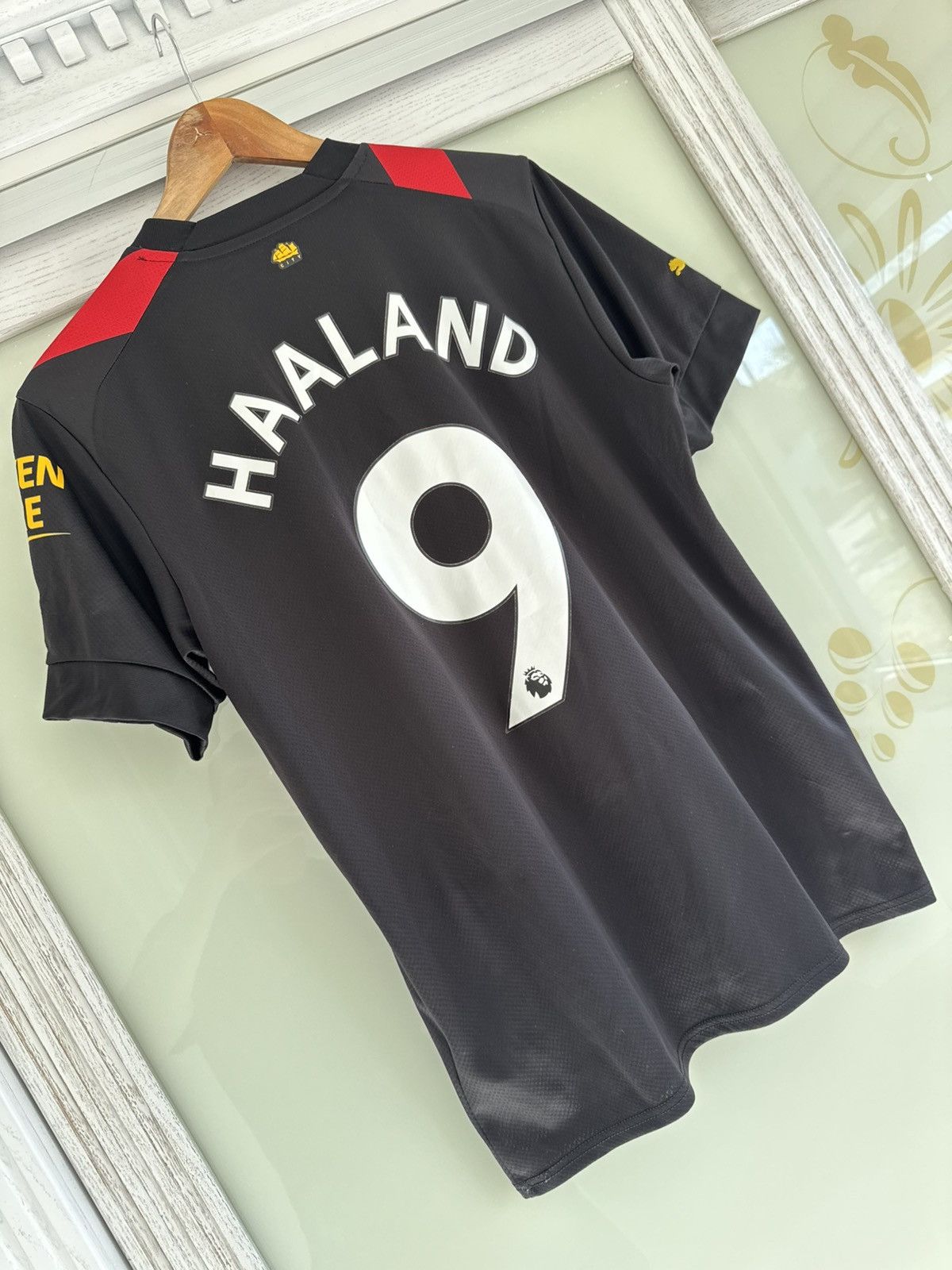 Puma Haaland #9 Manchester City 2022-2023 Away Soccer Jersey Kit Size US M / EU 48-50 / 2 - 6 Thumbnail