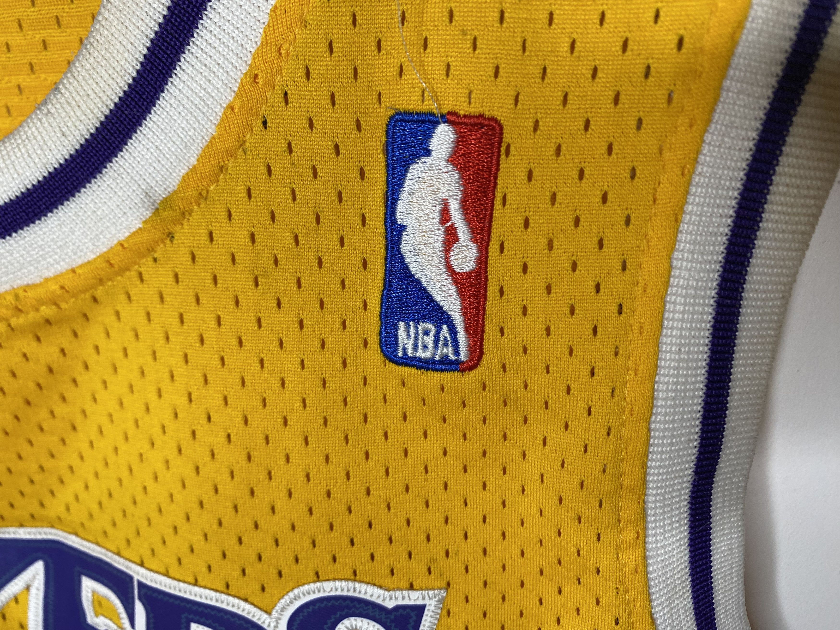 Adidas BRYANT #24 LOS ANGELES LAKERS NBA BASKETBALL SHIRT JERSEY Size US M / EU 48-50 / 2 - 6 Thumbnail