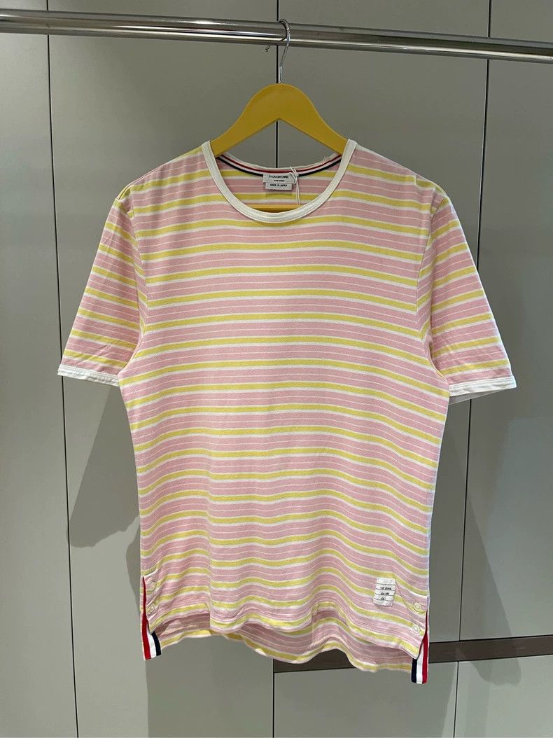 Thom Browne Thom browne Size 1 Pink and yellow striped short-sleeved T Size S / US 4 / IT 40 - 2 Thumbnail