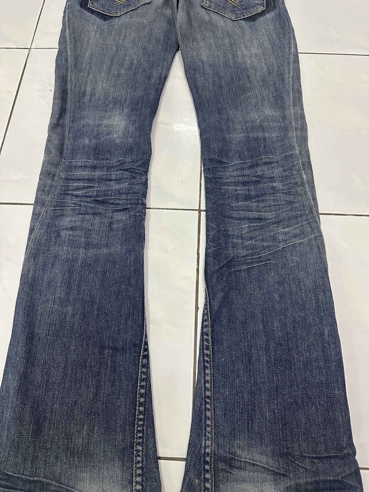 Ever × Japanese Brand × Vintage Vintage EVER Distressed Flare Jeans Slim Fits Size US 27 - 7 Thumbnail