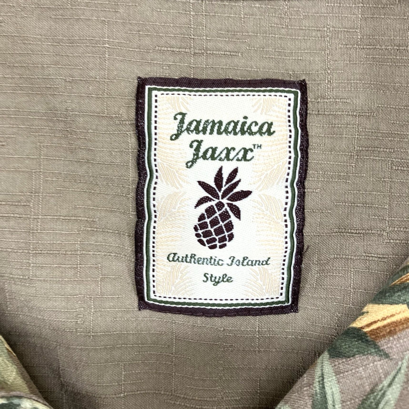 Vintage VINTAGE Jamaica Jaxx Men’s Short Sleeve Silk Button-Up Shirt 2XL Floral Hawaiian Casual Summer Mens Size US XXL / EU 58 / 5 - 3 Thumbnail