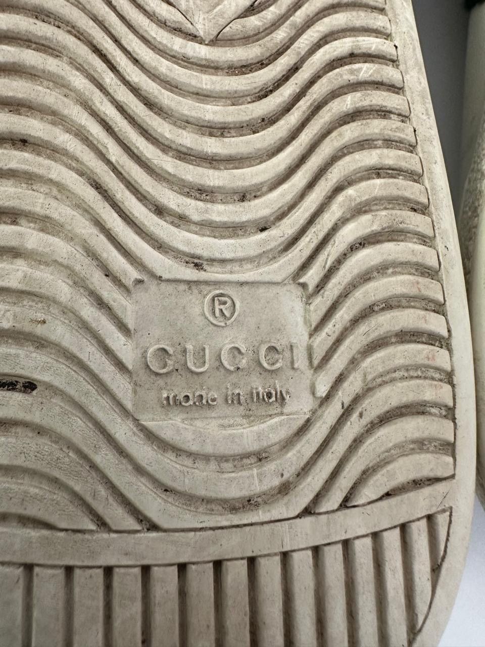 Gucci Gucci Tennis low top sneakers Bee embroidered. Size US 12 / EU 45 - 10 Thumbnail