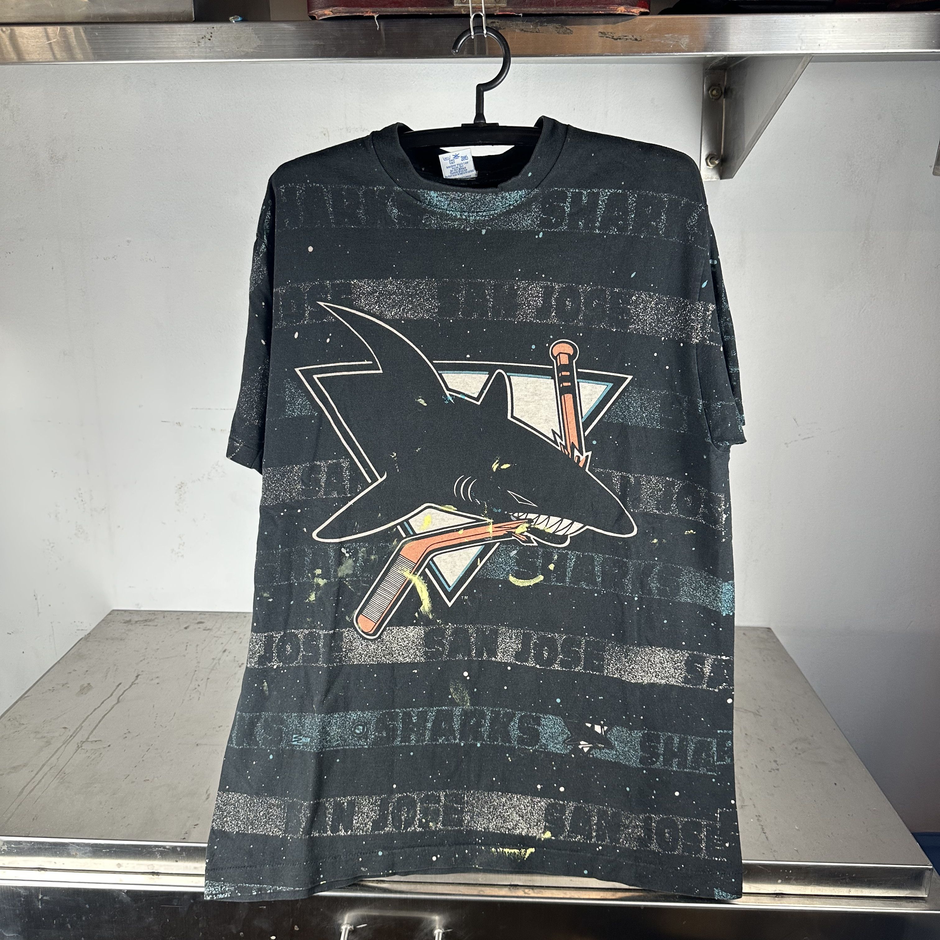 Vintage ​Vintage 90s San Jose Sharks All Over Print NHL AOP T-shirt Size US XL / EU 56 / 4 - 1 Thumbnail