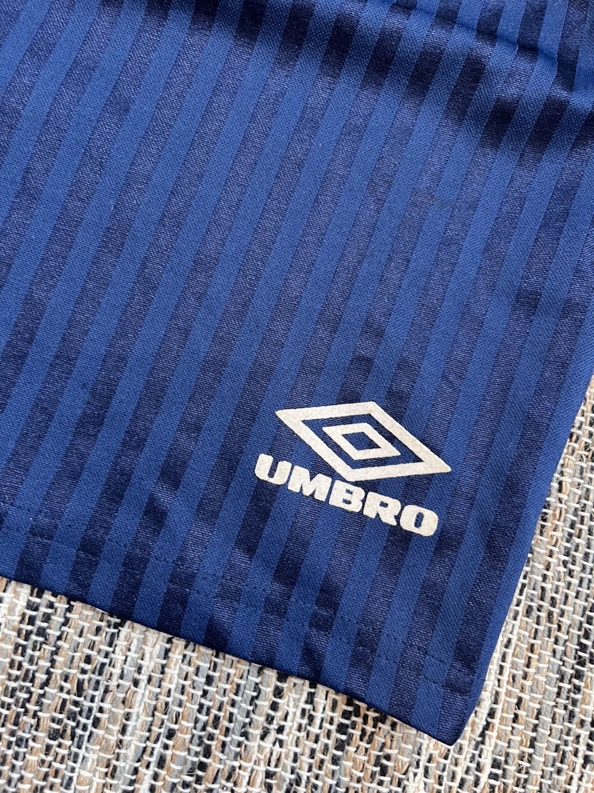 Umbro × Vintage Vintage Umbro Shorts Navy Football minimalistic nylon Size US 38 / EU 54 - 6 Thumbnail
