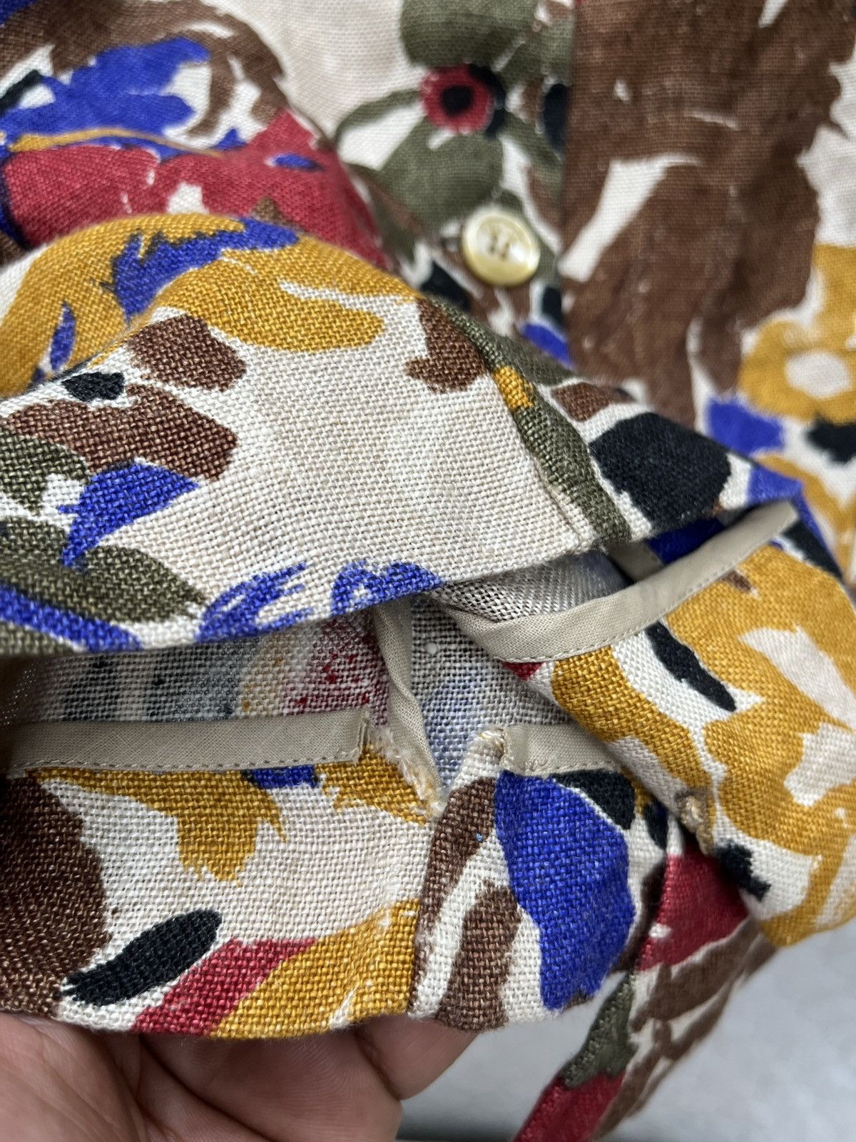 Celine 🔥🔥🔥STEALS VTG CELINE FLORAL BLOUSE Size M / US 6-8 / IT 42-44 - 12 Thumbnail