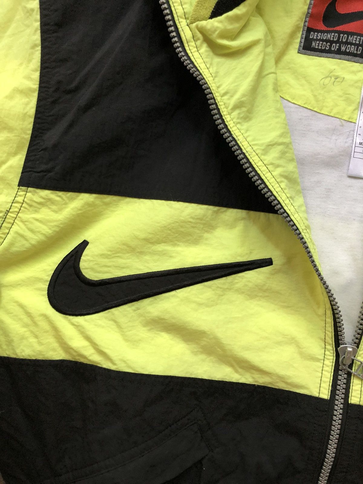 Nike Nike X Borussia Dortmund 90’s bomber jacket Size S / US 4 / IT 40 - 10 Thumbnail