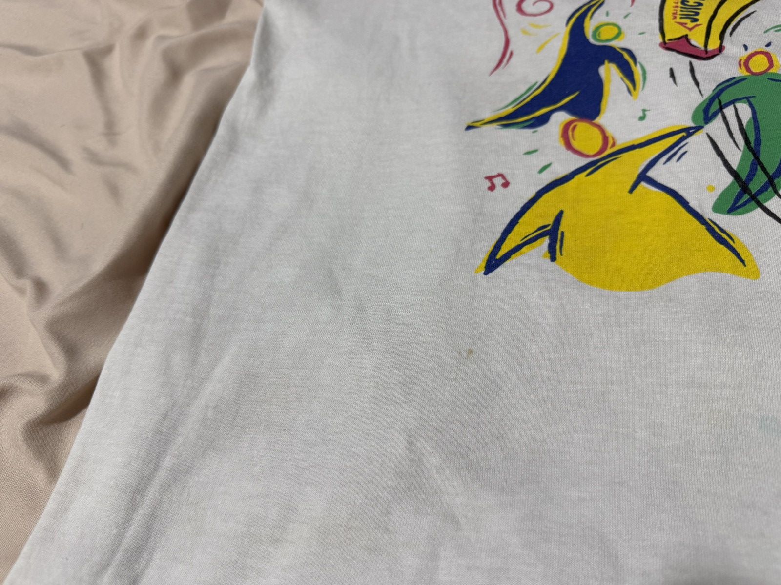 Vintage Vintage 90s Wrigley’s Chewing Gum T-Shirt Distressed Size US L / EU 52-54 / 3 - 3 Thumbnail