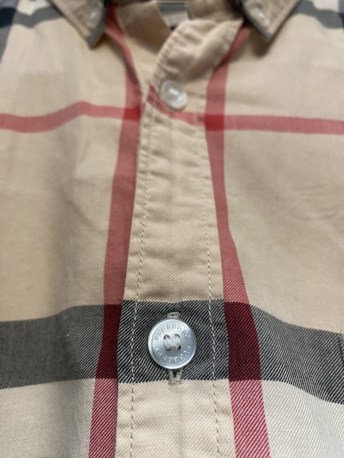 Burberry Luxury burberry fullprint shirt button up Size US S / EU 44-46 / 1 - 10 Thumbnail