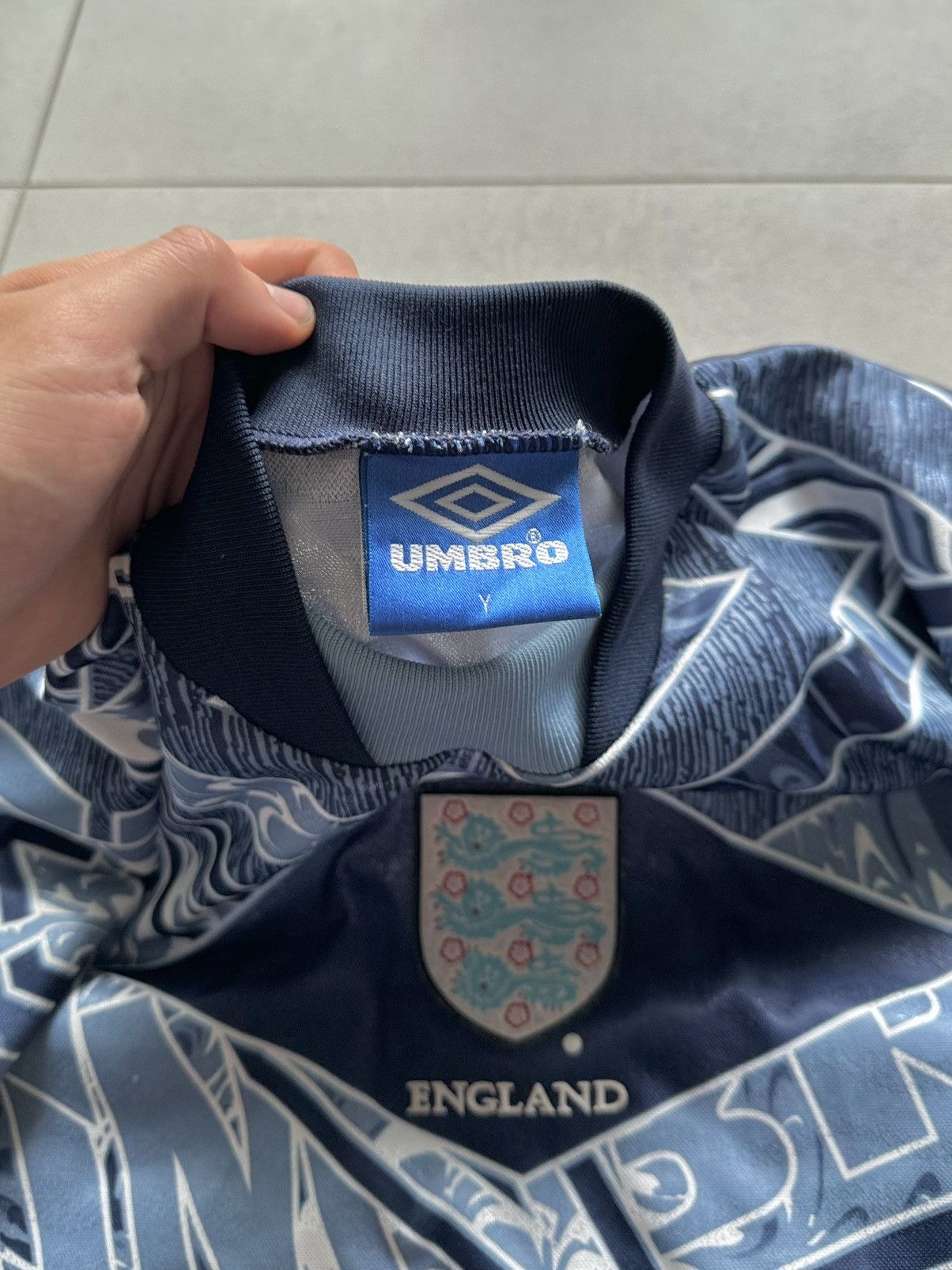 Umbro × Vintage Vintage England 1996 🏴󠁧󠁢󠁥󠁮󠁧󠁿 soccer jersey football t-shirt Size US S / EU 44-46 / 1 - 7 Thumbnail