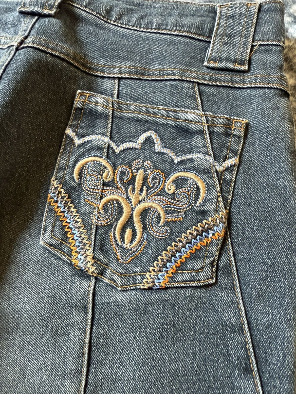 If Six Was Nine Full Heart Japan Tribal Paneled Faded Wash Flared Jeans Size US 27 - 17 Thumbnail
