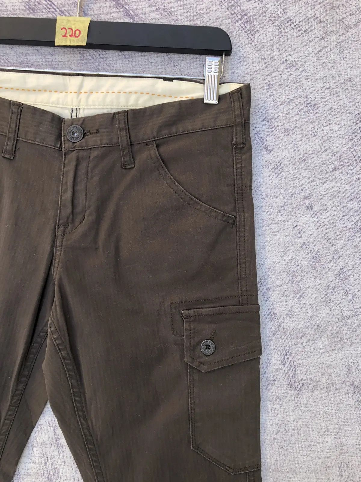 Japanese Brand × Olive Japanese Uniqlo Cargo Pants Multipocket Tactical W34xL41 Size US 34 / EU 50 - 5 Thumbnail