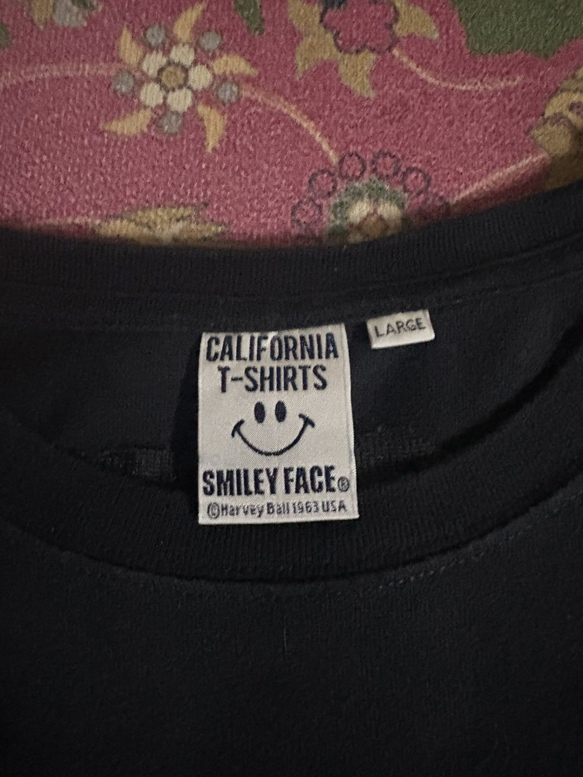 Other Smiley Face Single Pocket Surf Style Tee Size US M / EU 48-50 / 2 - 7 Thumbnail