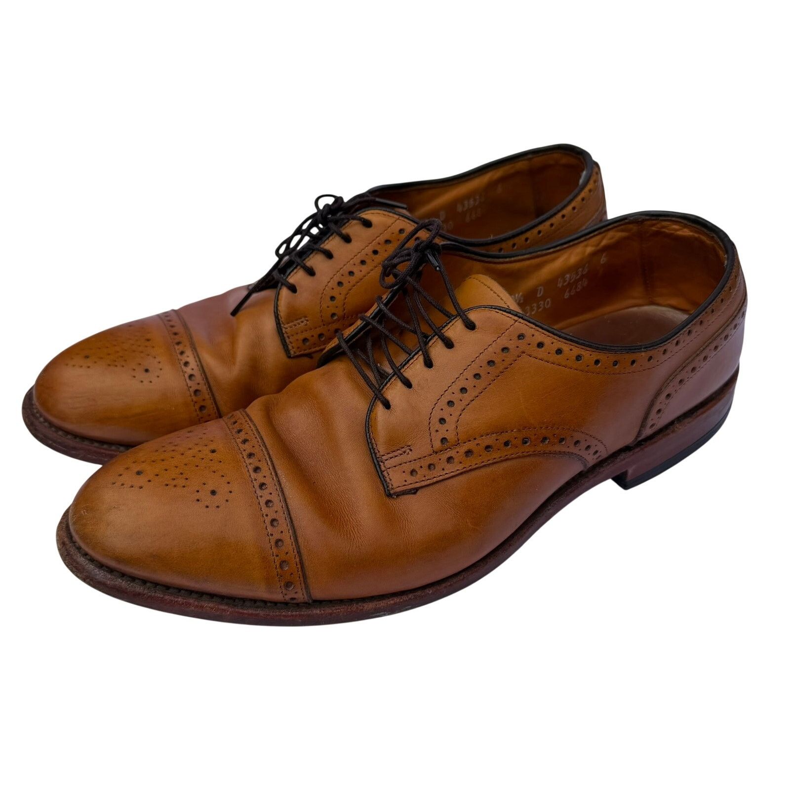 Allen Edmonds Allen Edmonds Colton Cap Toe Derby Tan Leather 10.5D Size US 10.5 / EU 43-44 - 1 Thumbnail