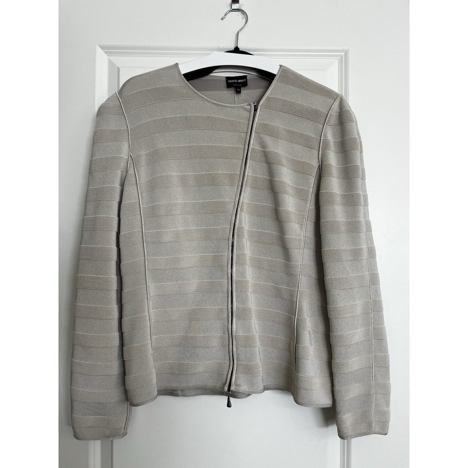 Giorgio Armani Giorgio Armani Jacket W IT 50 Beige Made In Italy Designer Size L / US 10 / IT 46 - 1 Thumbnail