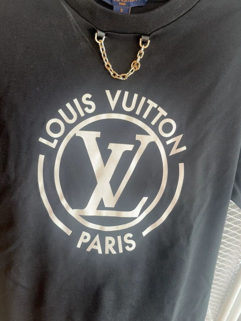 Louis Vuitton louis vuitton Black short sleeve T-shirt Size US S / EU 44-46 / 1 - 4 Thumbnail