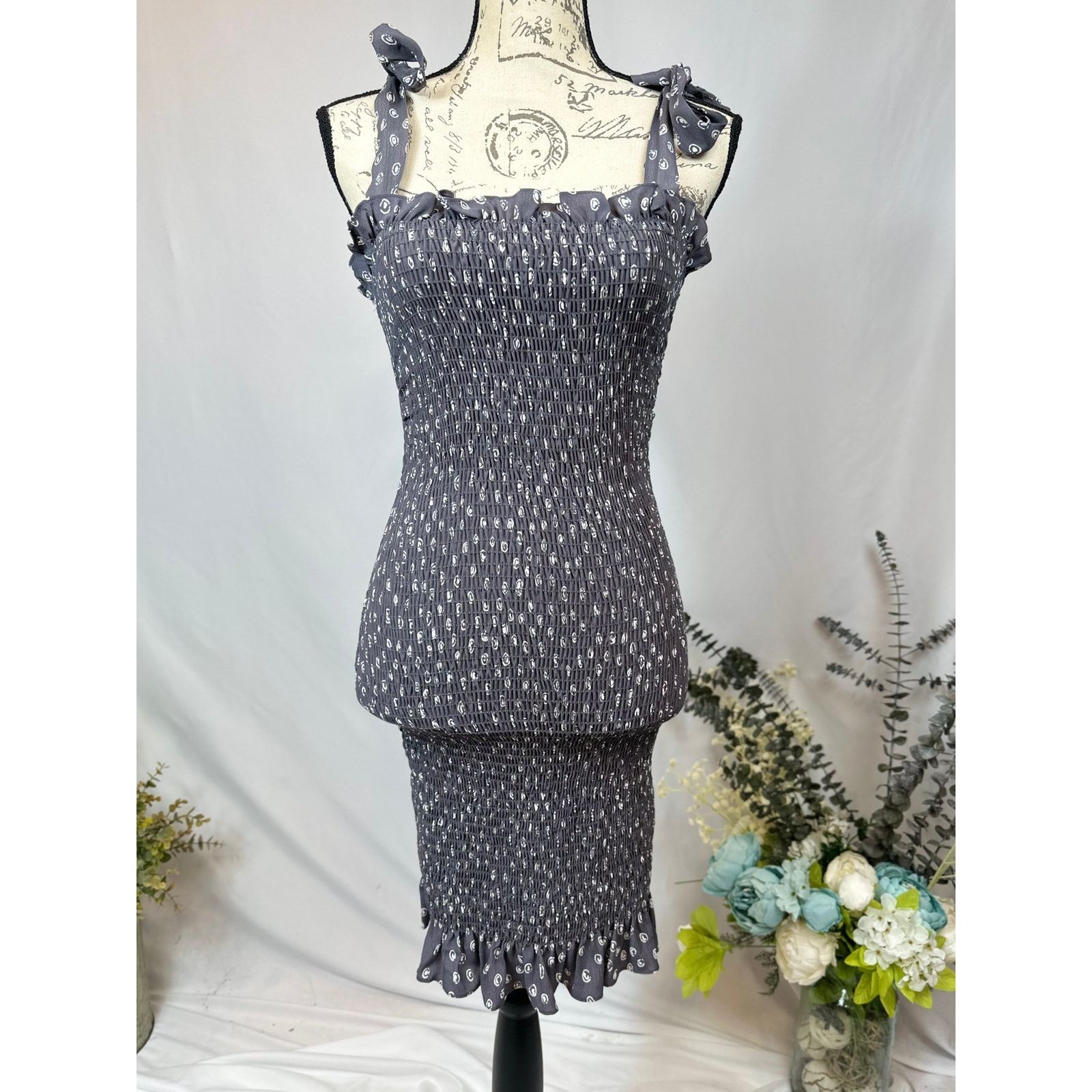 Free People Free People Bella Smocked Slip Dress Tie Straps Gray S Size S / US 4 / IT 40 - 4 Thumbnail