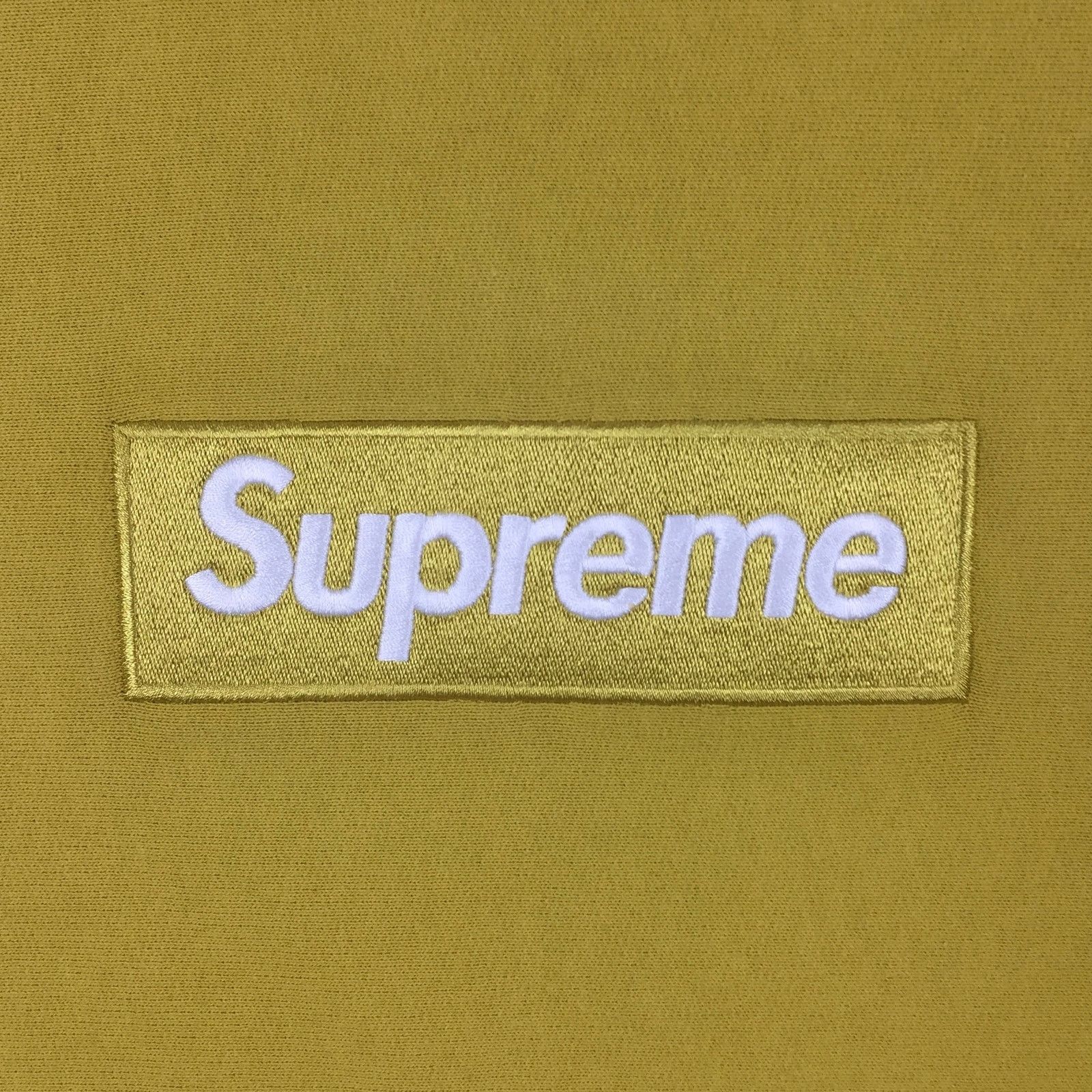 Supreme 2018 Supreme Mustard Box Logo Crewneck Size US M / EU 48-50 / 2 - 4 Thumbnail