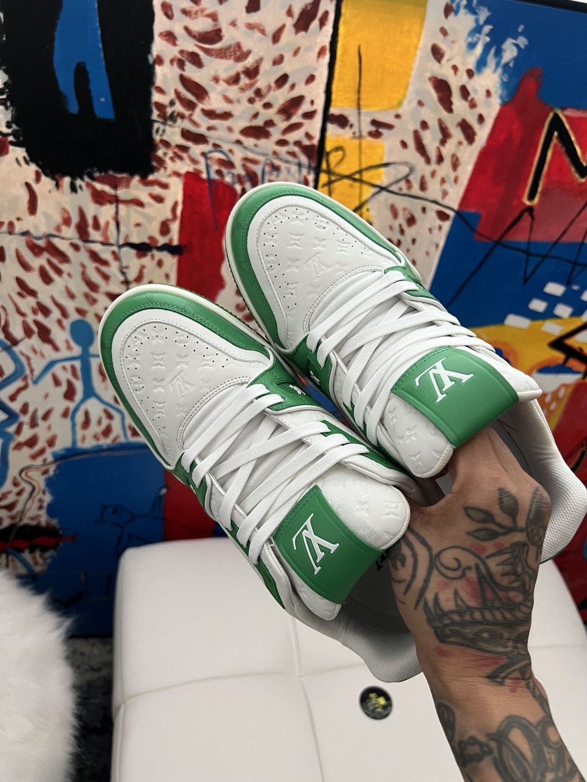 Louis Vuitton Louis Vuitton monogram sneakers LV6 Size US 8 / EU 41 - 6 Thumbnail