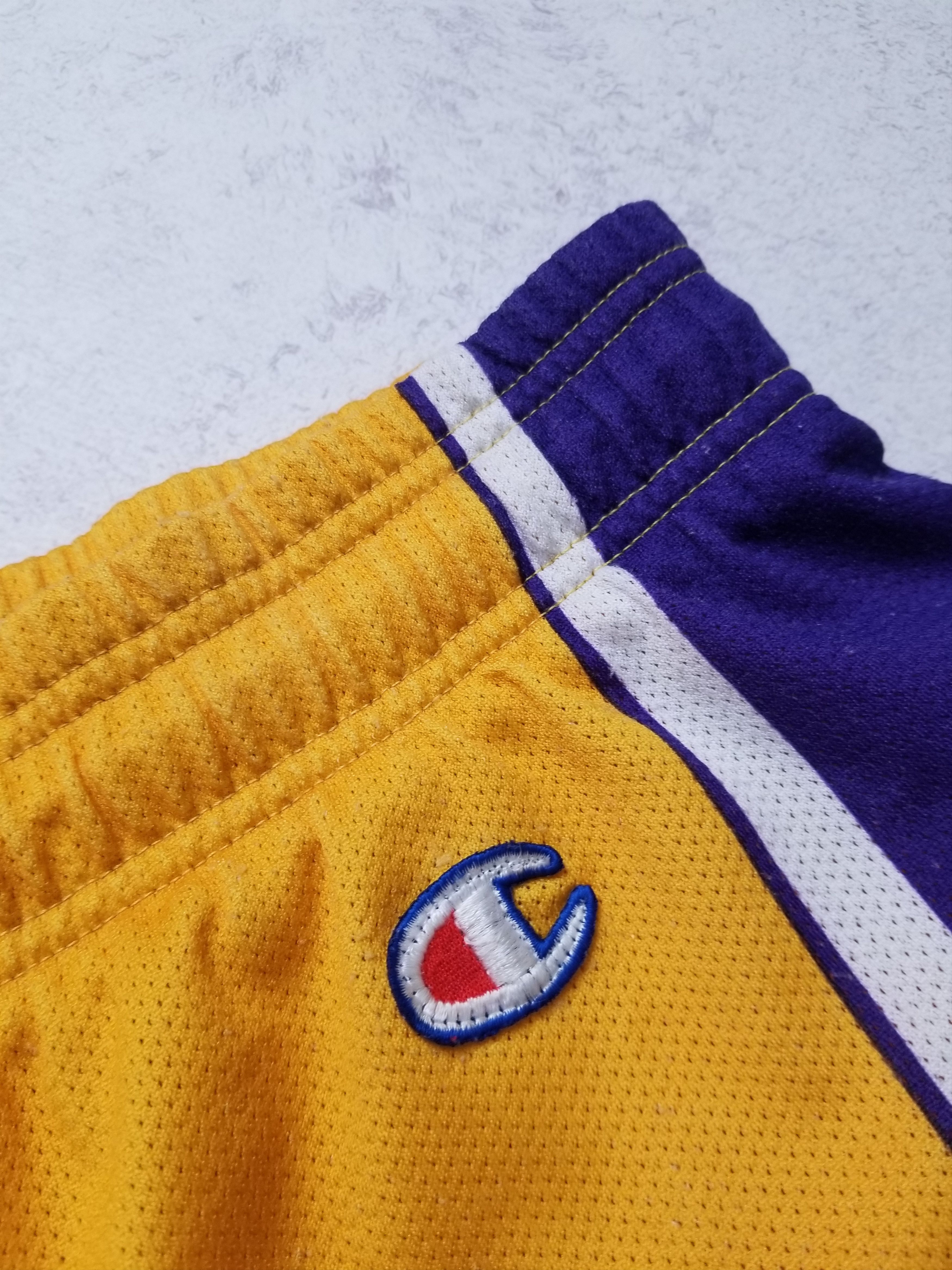 Champion Champion Los Angeles Lakers Kobe Bryant NBA SHORTS SIZE L Size US 36 / EU 52 - 11 Thumbnail