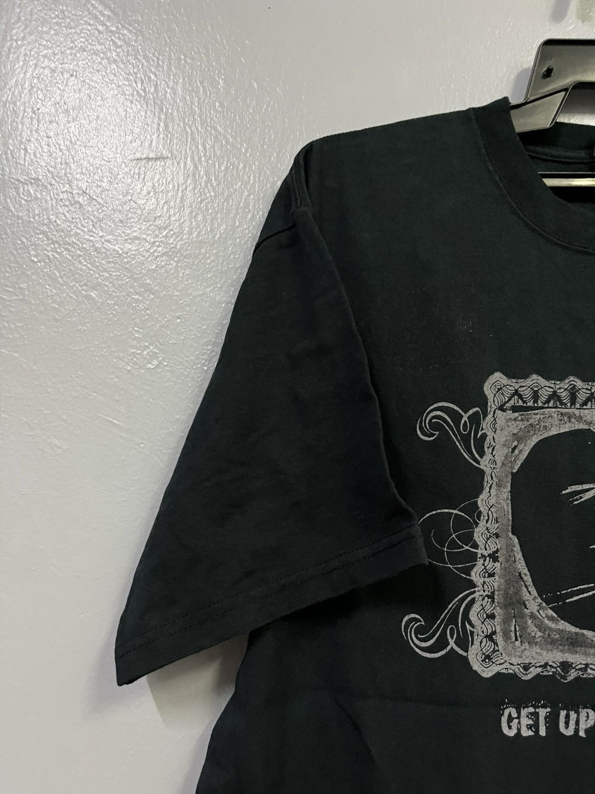 Band Tees VINTAGE Y2K BAND TEE Size US L / EU 52-54 / 3 - 4 Thumbnail