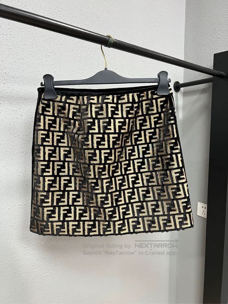 Fendi Fendi Embossed all-over print short skirt Size 24" / US 00 / IT 34 - 2 Thumbnail