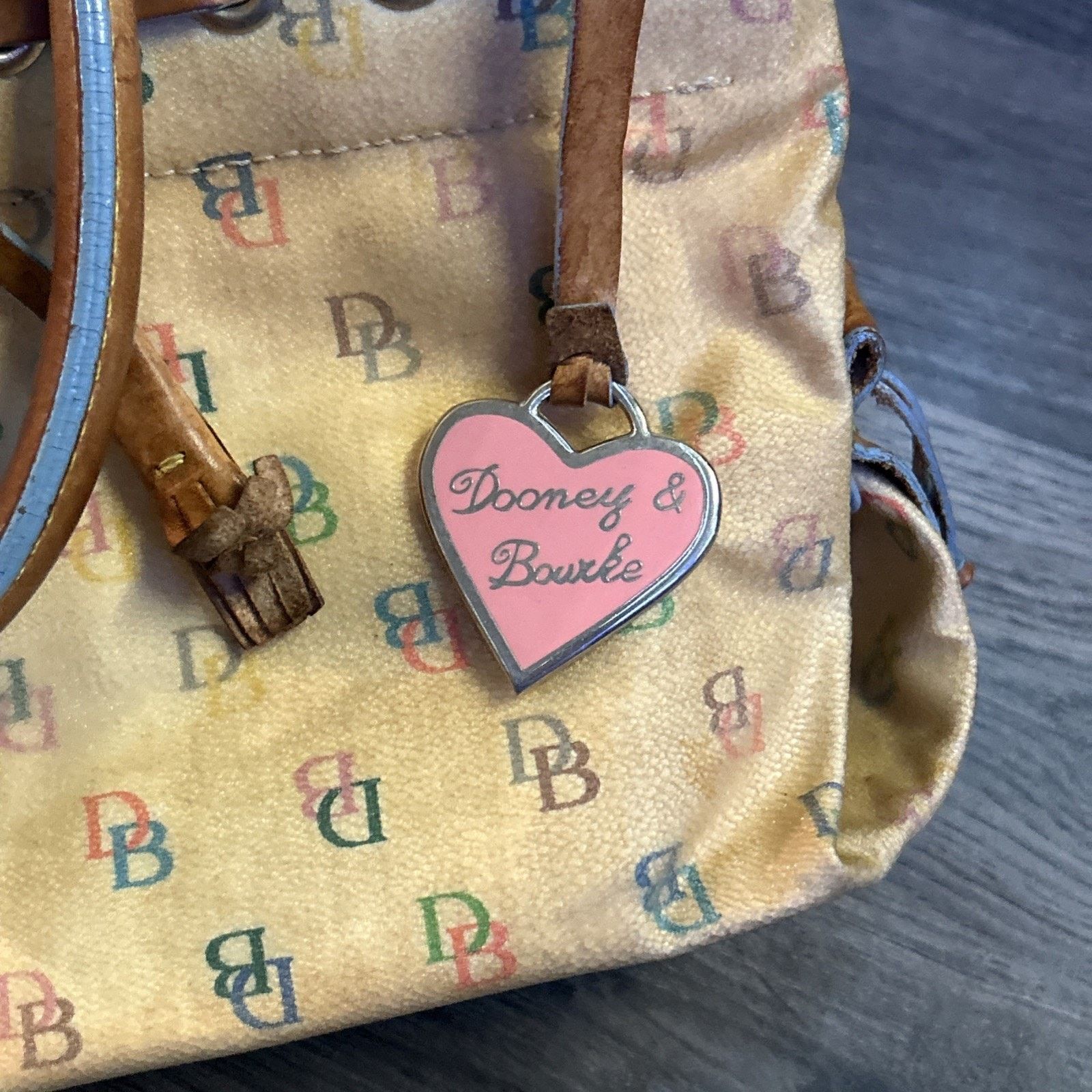Dooney & Bourke Dooney & Bourke Pale Yellow& Tan Vinyl Handbag Purse Leather Size ONE SIZE - 23 Thumbnail