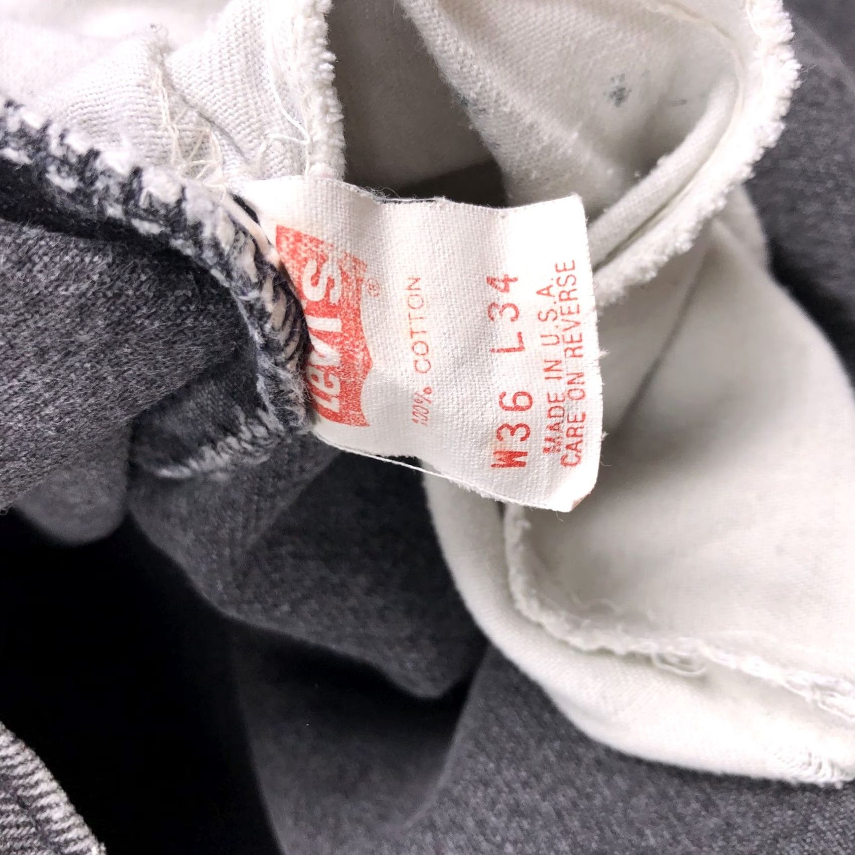 Levi's VINTAGE Levi's 505 Jeans Men 34x32 Black Denim 80s USA Made Regular Straight 5-Pocket Classic Retro Mens Size US 36 / EU 52 - 6 Thumbnail