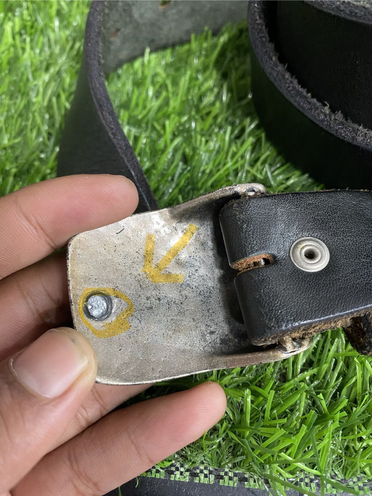 Vintage Vintage Cross buckle belt leather Size 32 - 4 Thumbnail