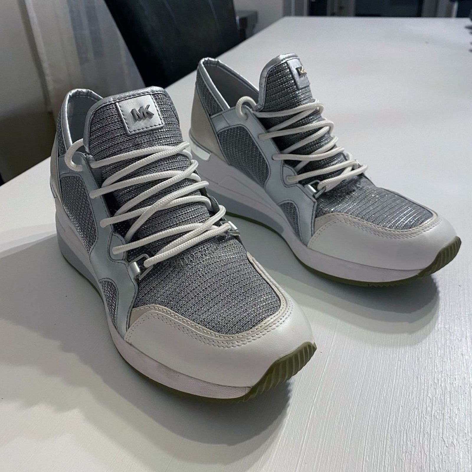 Michael Kors Michael Kors Liv Trainer White Silver Leather Sneakers 8.5 M Size US 8.5 / IT 38.5 - 1 Thumbnail