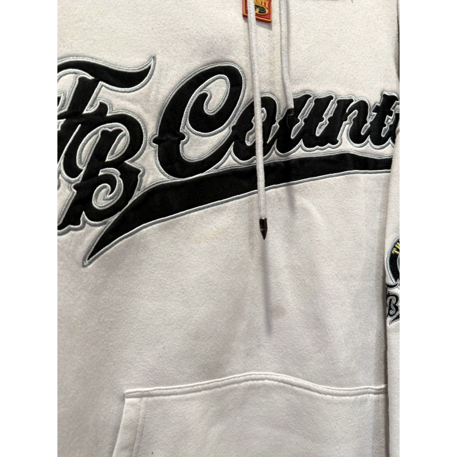 Vintage FB Country Hoodie XL White Embroidered Heavyweight Pullover Men Adults Flawed Size US XL / EU 56 / 4 - 5 Thumbnail