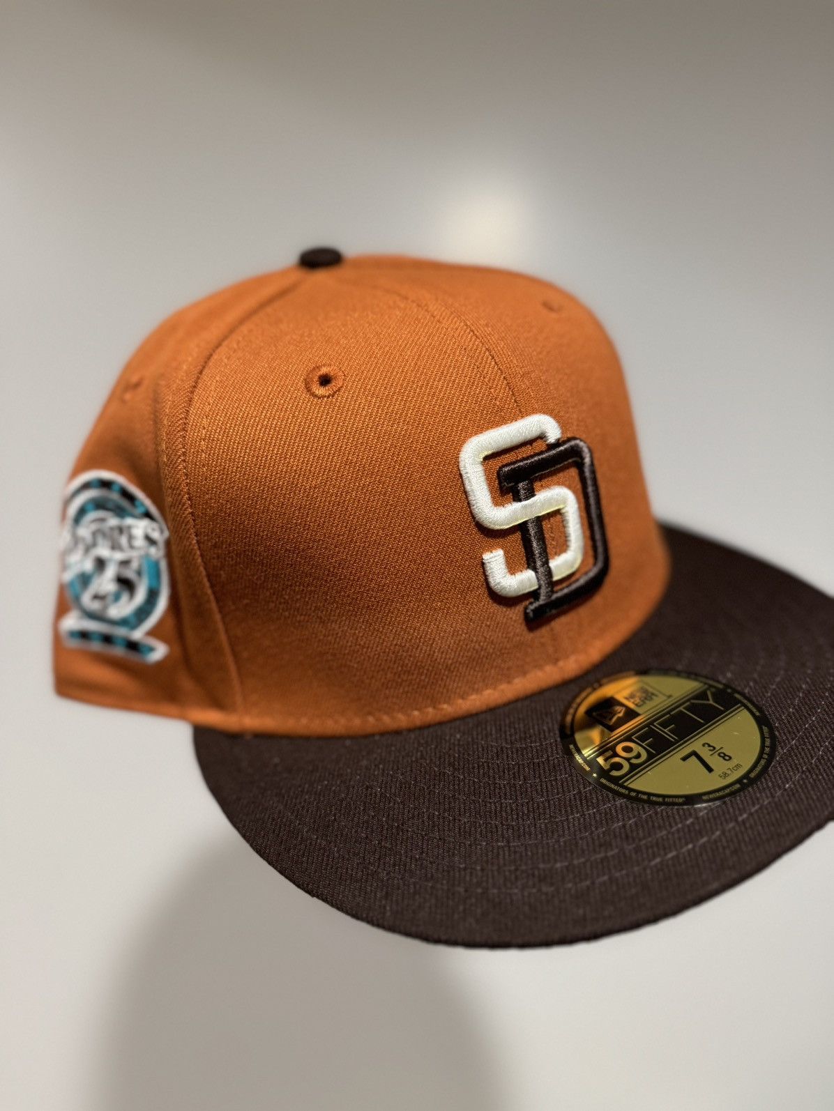 Hat Club × MLB × New Era Hatclub Exclusive San Diego Padres 25th Anniversary 3/8 hat Size ONE SIZE - 1 Thumbnail