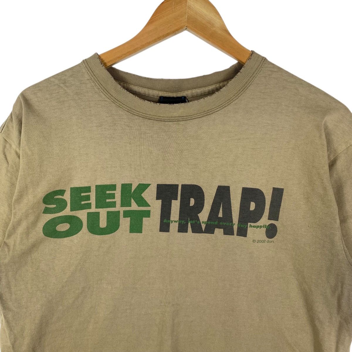 Vintage Vintage 2002 SEEK OUT TRAP! Skateboard Tee Shirt Top Tattoo Size US L / EU 52-54 / 3 - 5 Thumbnail