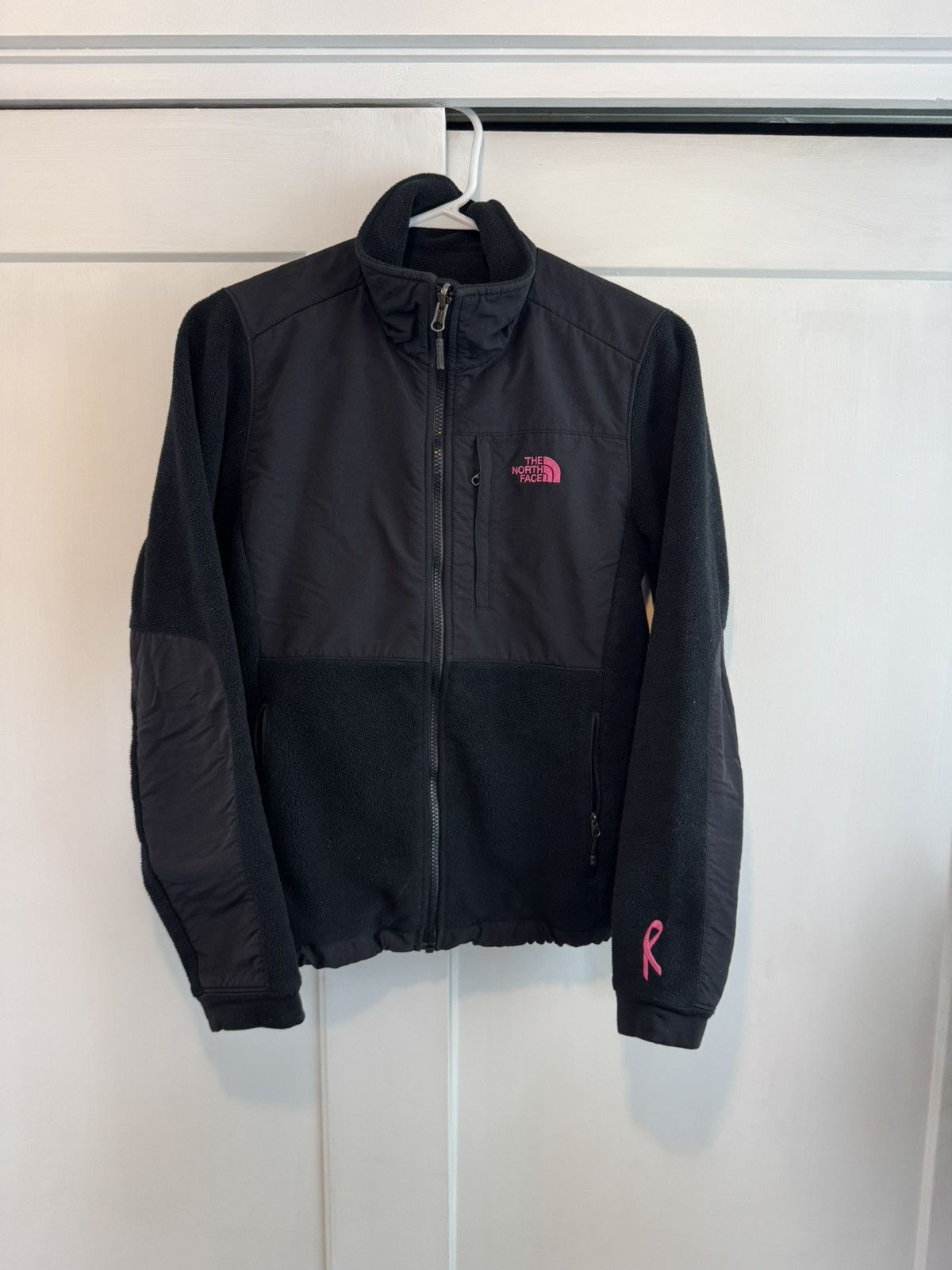The North Face Vtg Y2k Women’s Breast Cancer North Face black Denali fleece Size S / US 4 / IT 40 - 1 Thumbnail